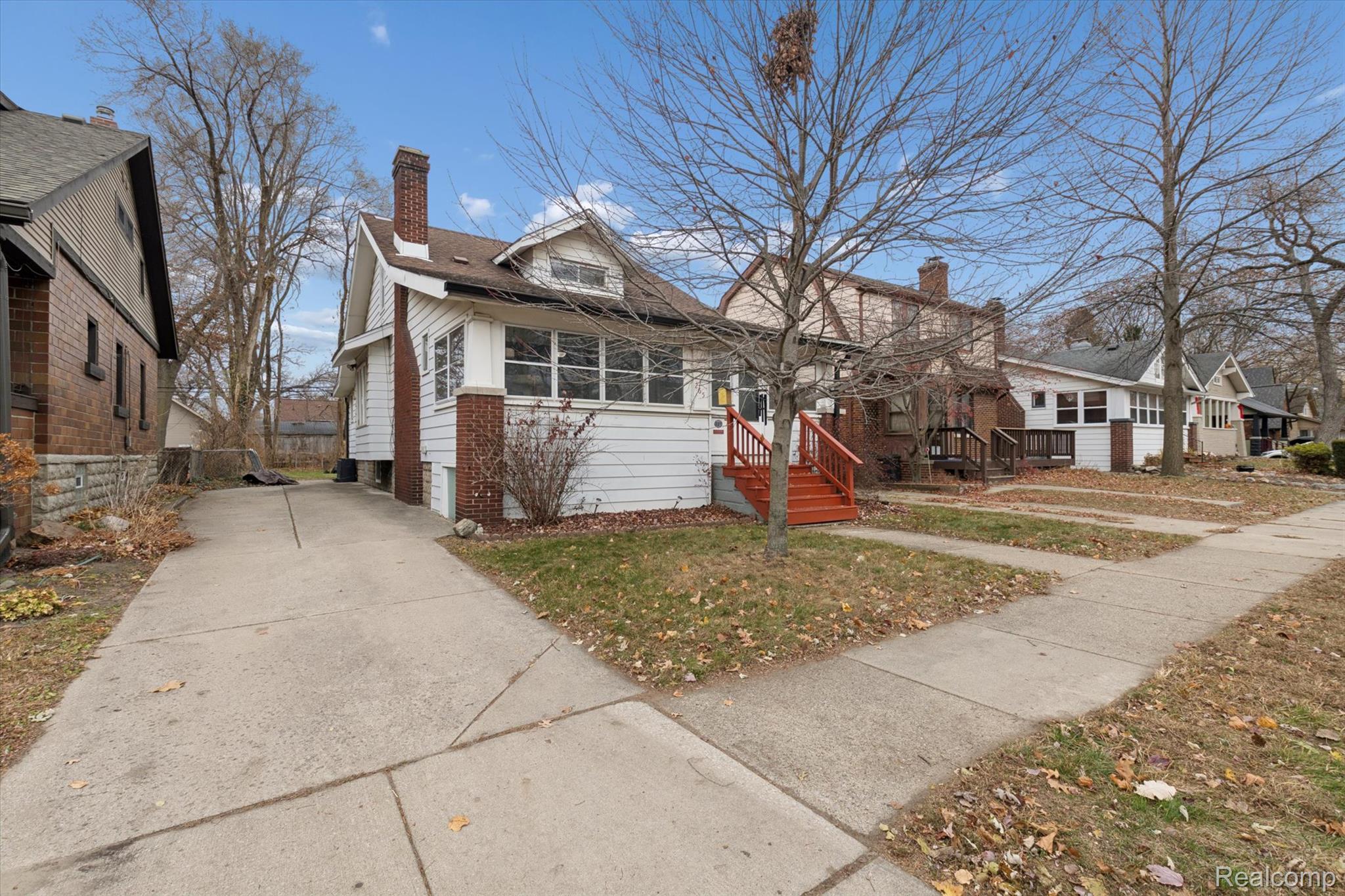 265 E Lewiston Avenue Property Photo 2