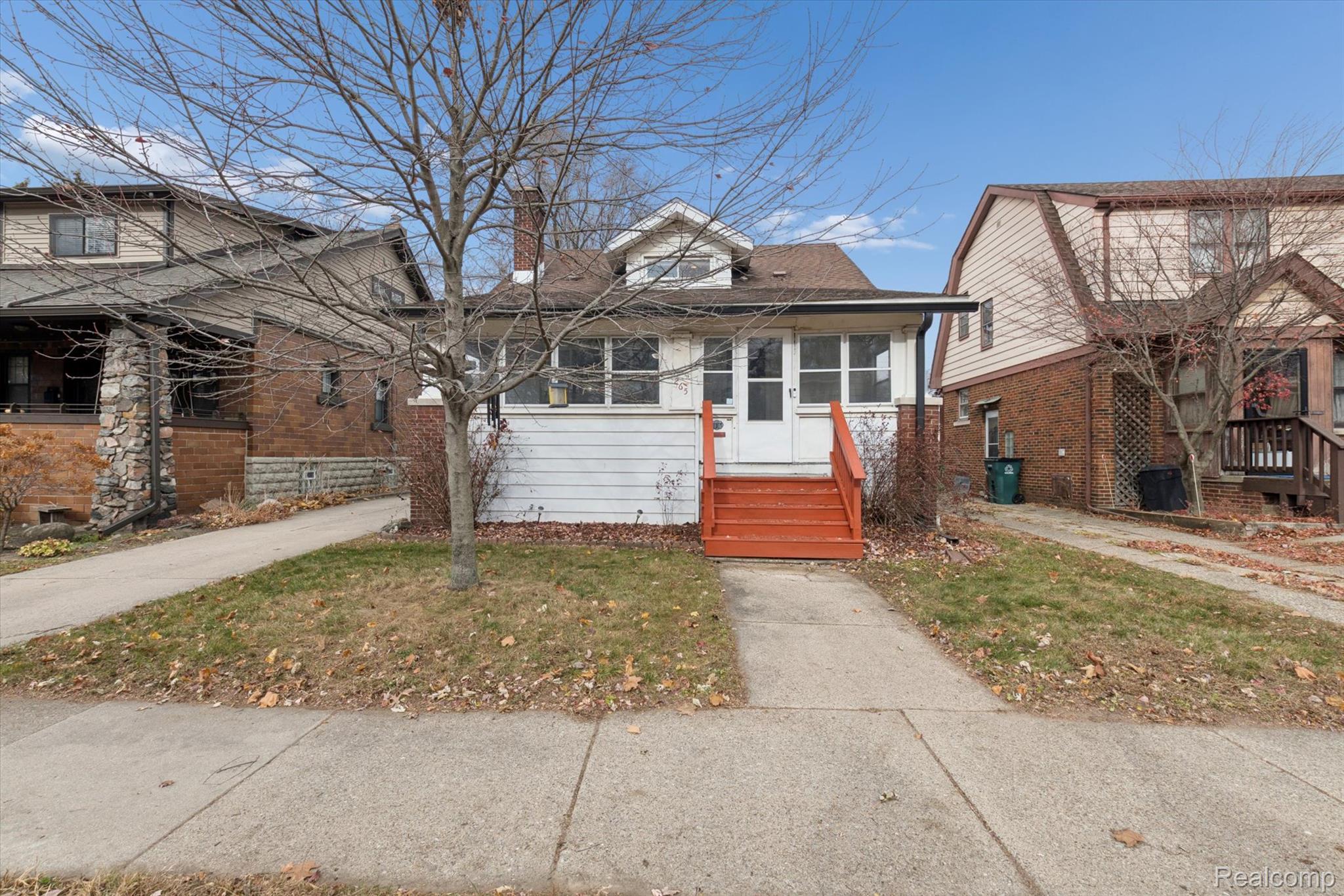 265 E Lewiston Avenue Property Photo 3