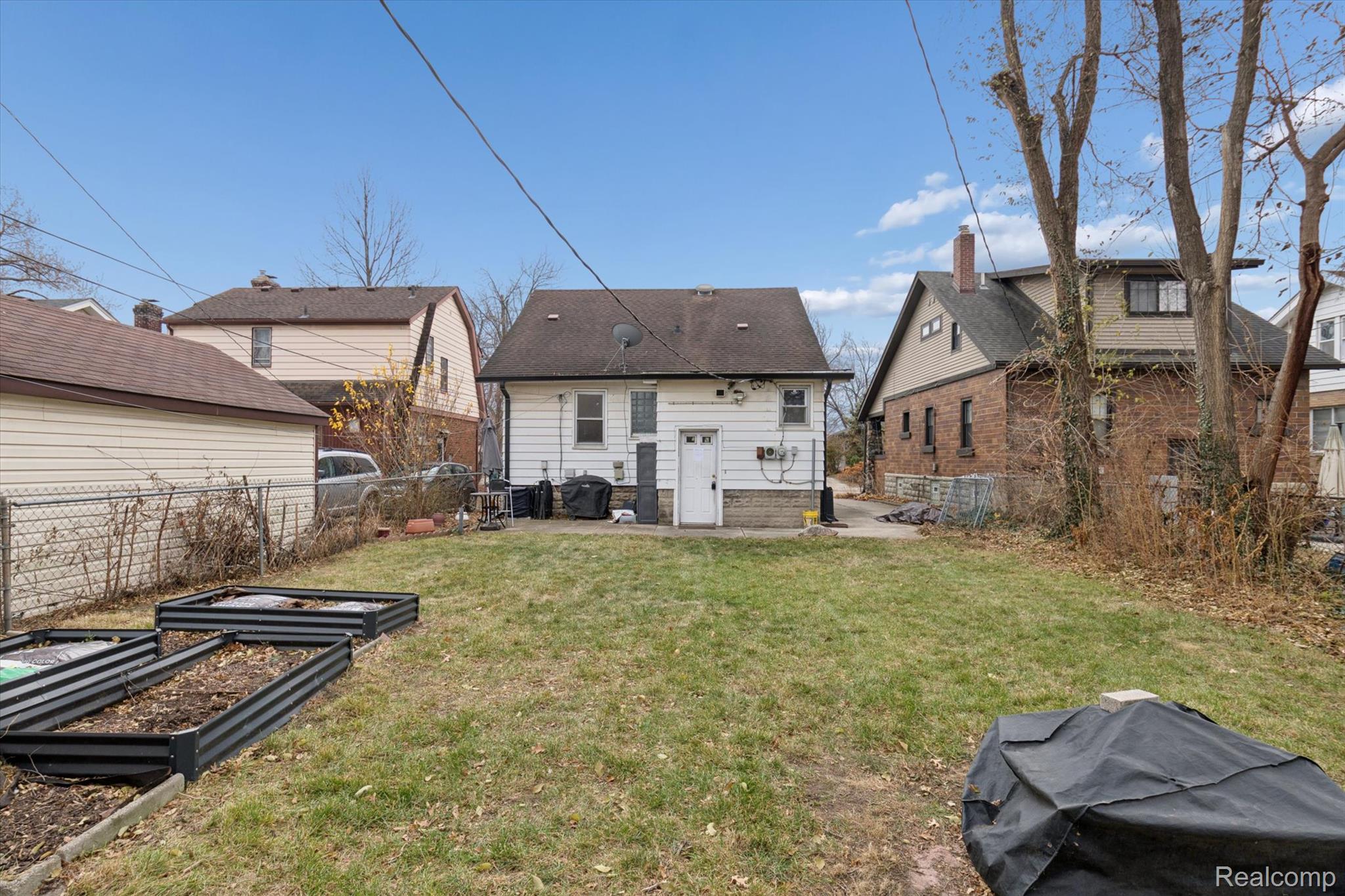 265 E Lewiston Avenue Property Photo 39