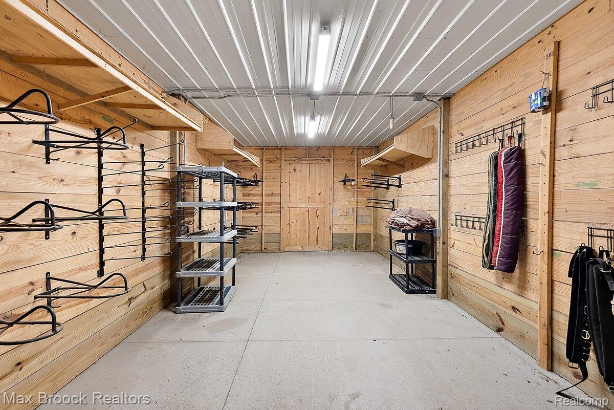 8580 Silver Creek Road Property Photo 47