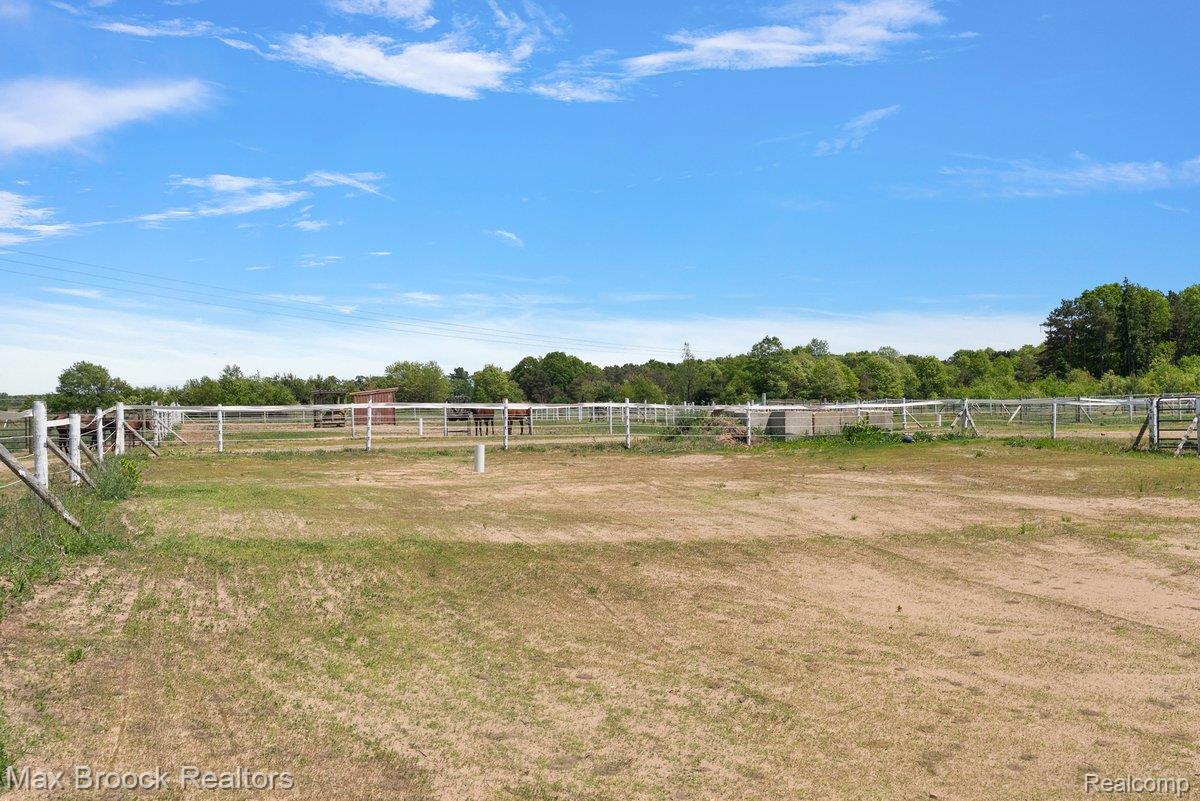 8580 Silver Creek Road Property Photo 52