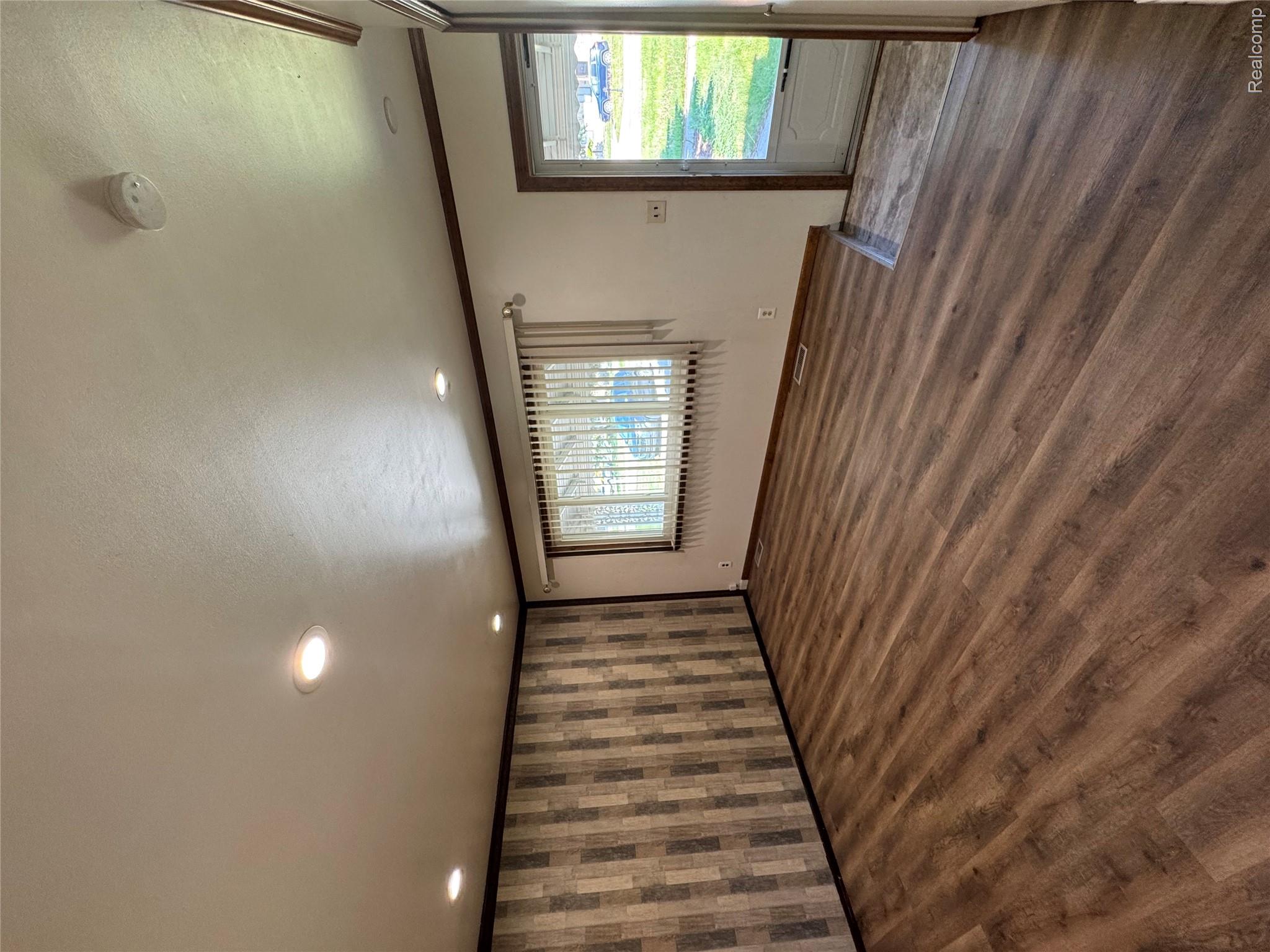 31263 Hayes Road Property Photo 9