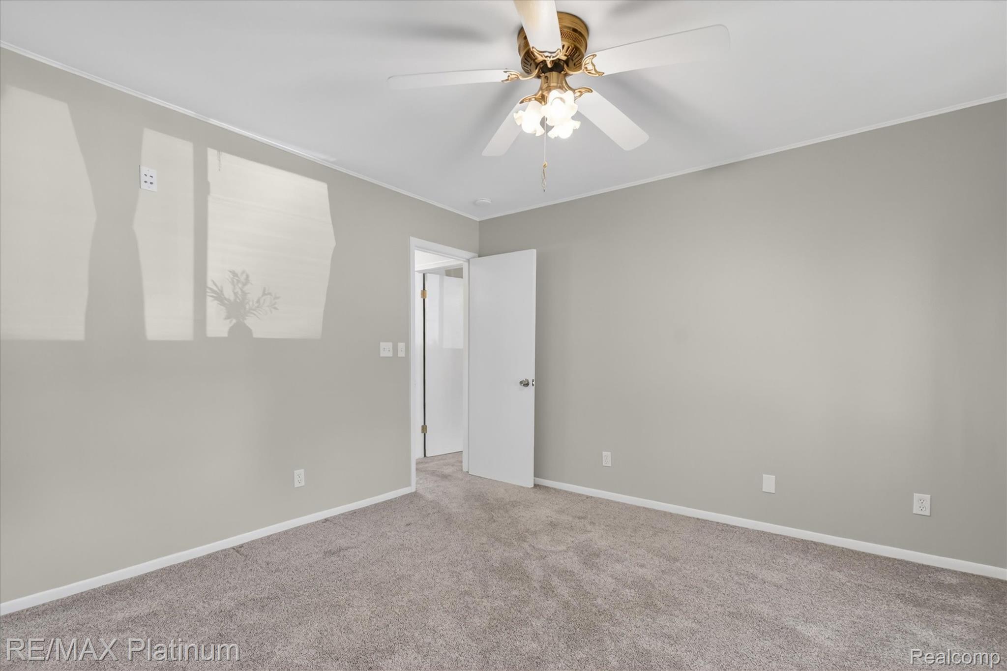 5980 Alan Drive 8 Property Photo 21