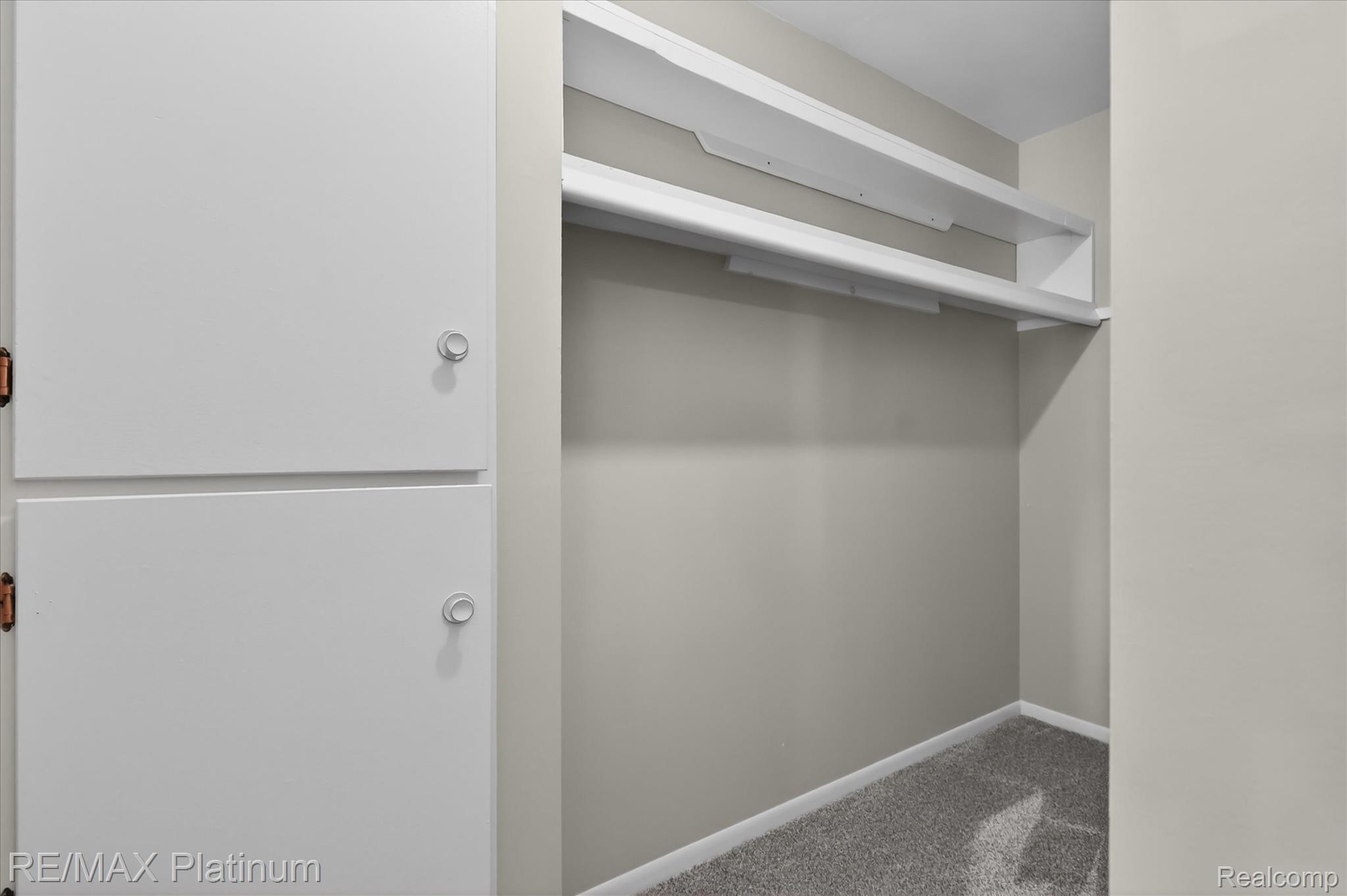 5980 Alan Drive 8 Property Photo 22