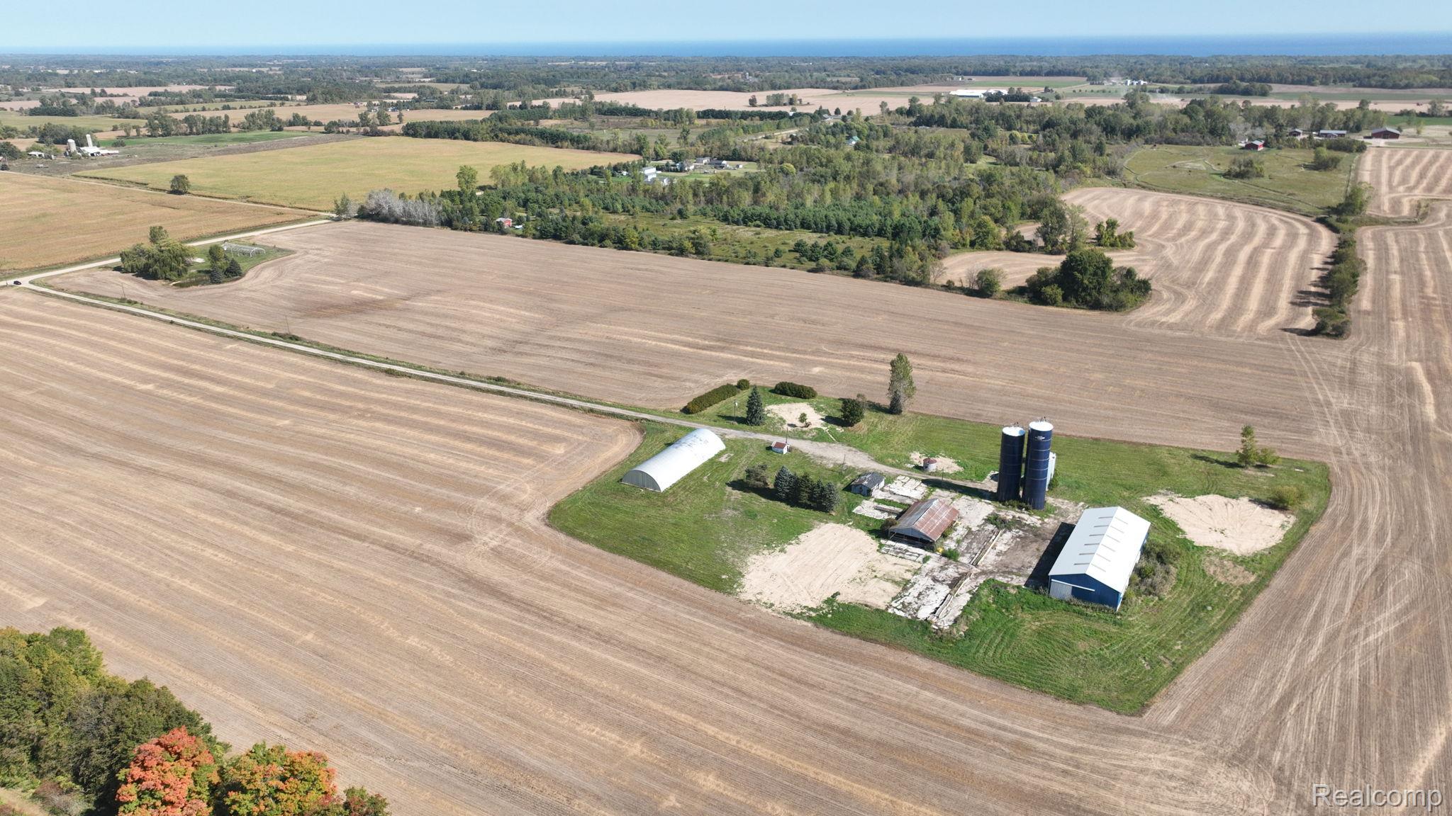 5176 Aitken Road Property Photo 4