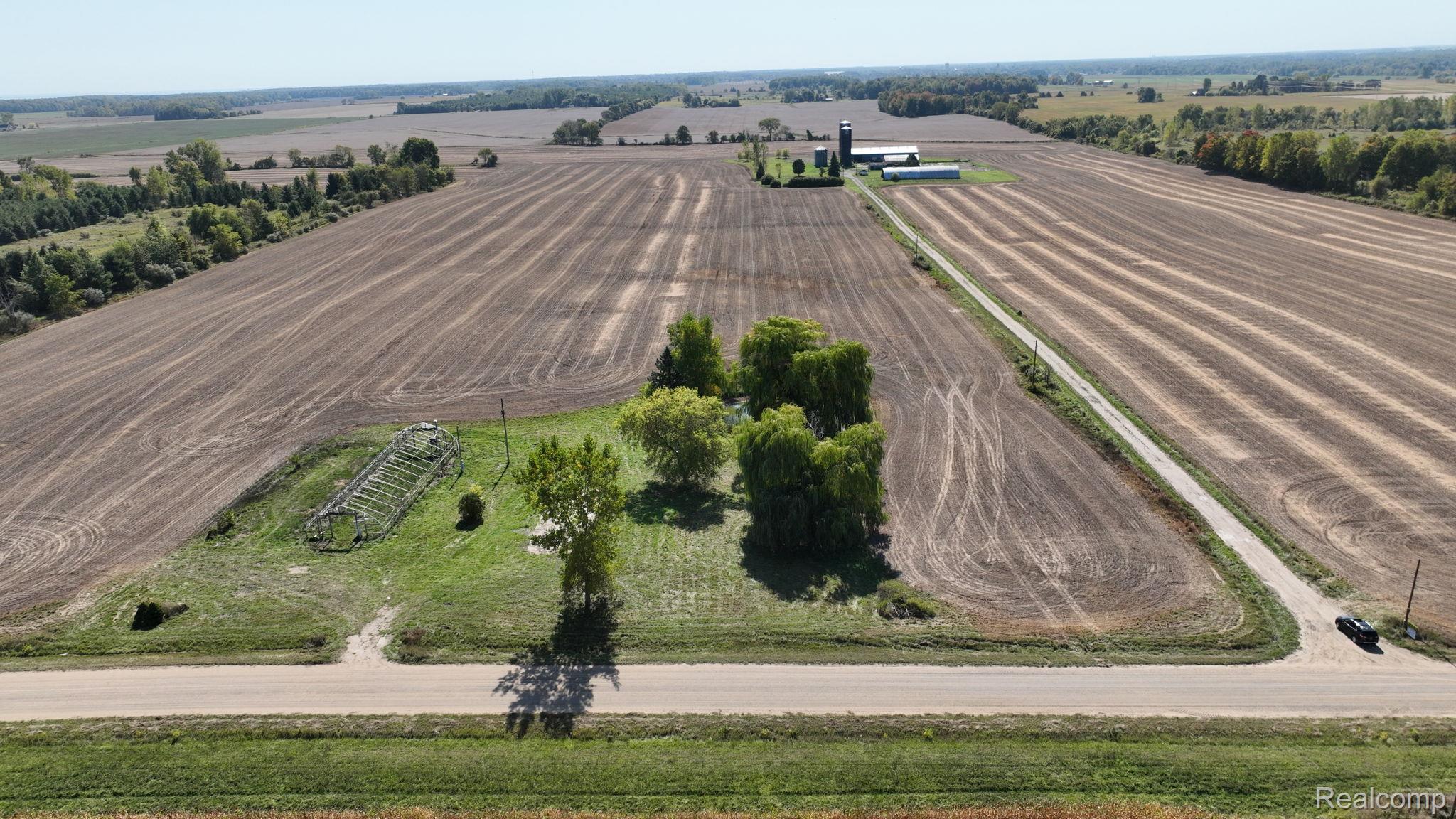 5176 Aitken Road Property Photo 6