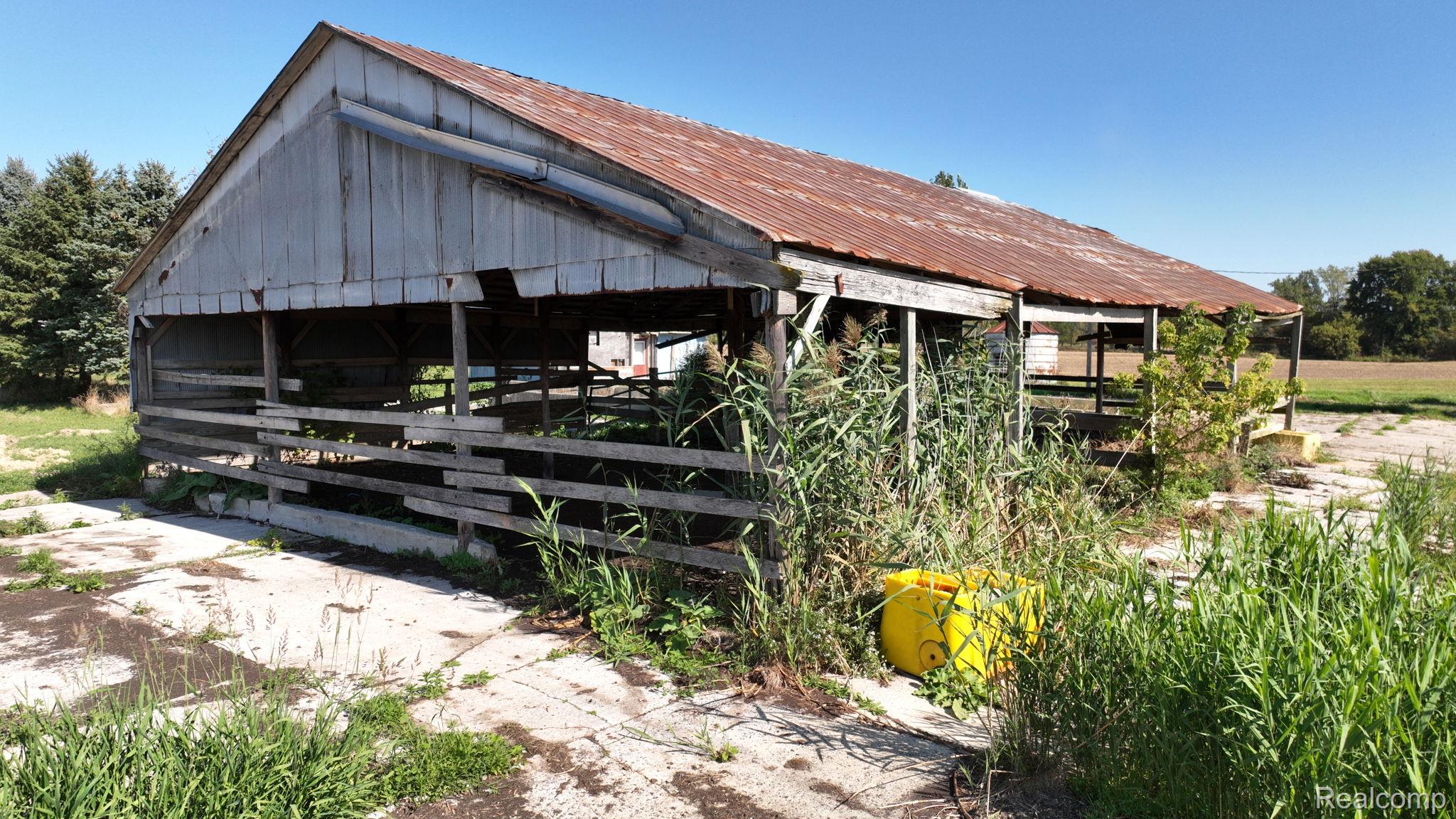 5176 Aitken Road Property Photo 28