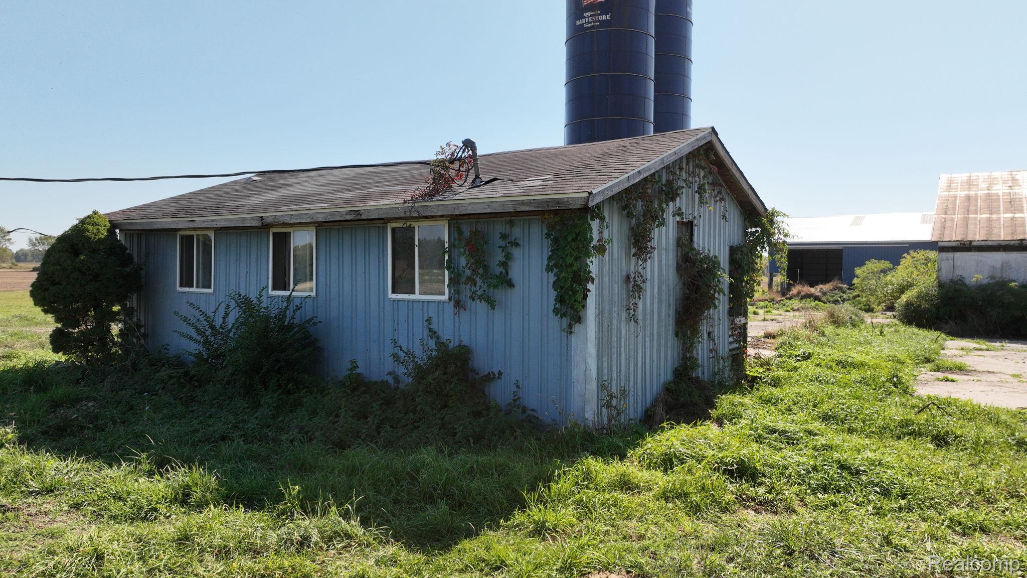 5176 Aitken Road Property Photo 30