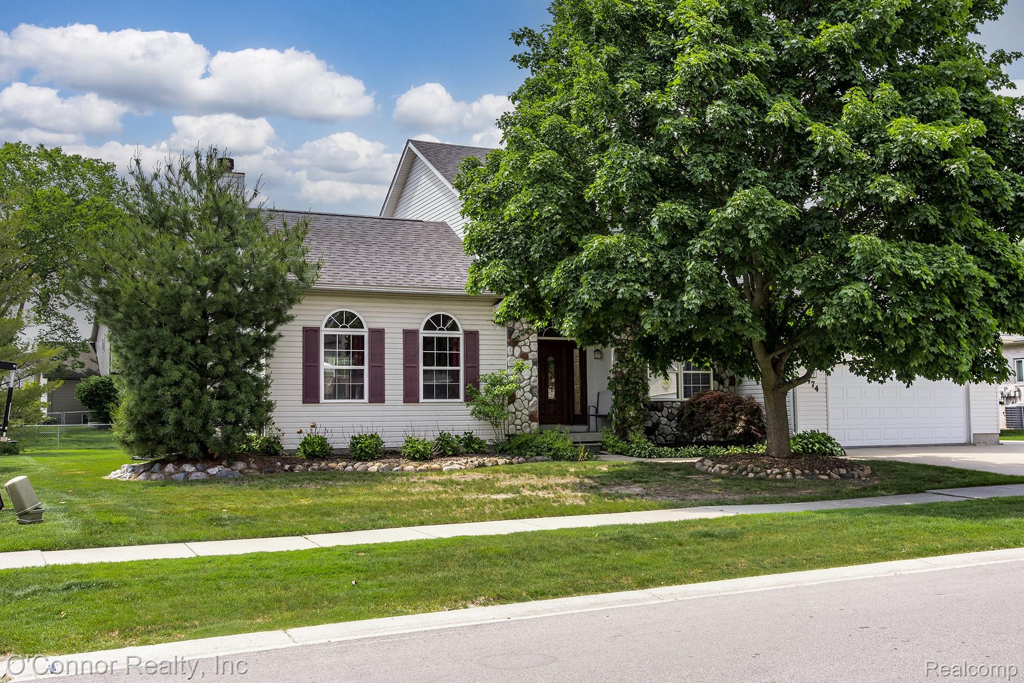 474 Colorado Avenue Property Photo 1