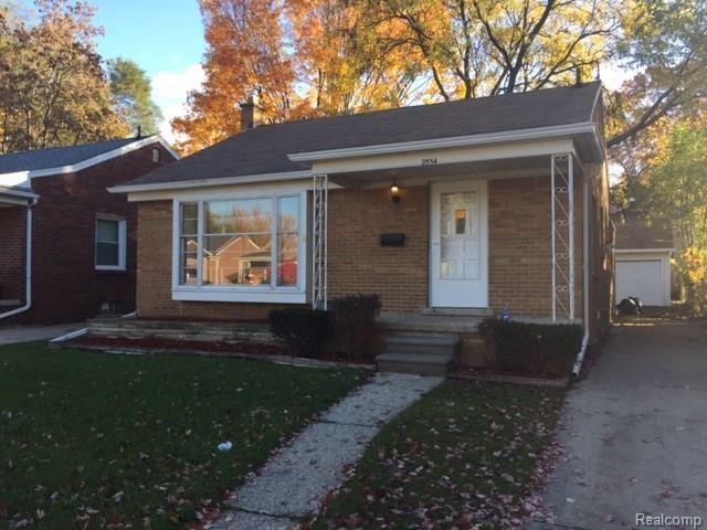 9554 Hazelton Property Photo 1