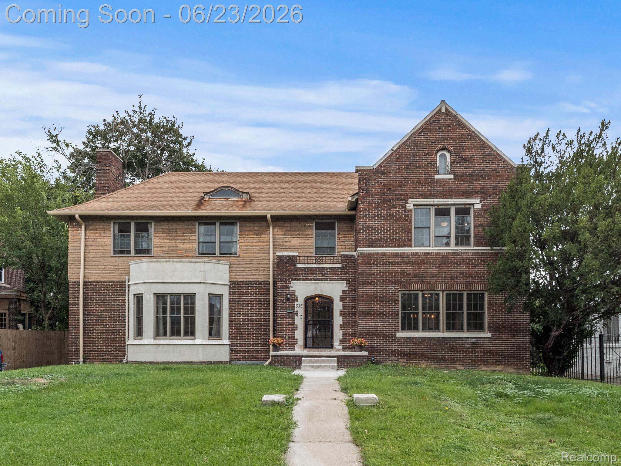 535 Arden Park Boulevard Property Photo 1