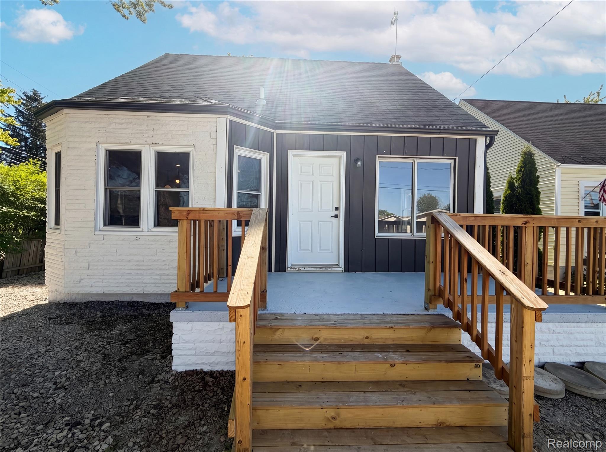 492 Algene Street Property Photo 10