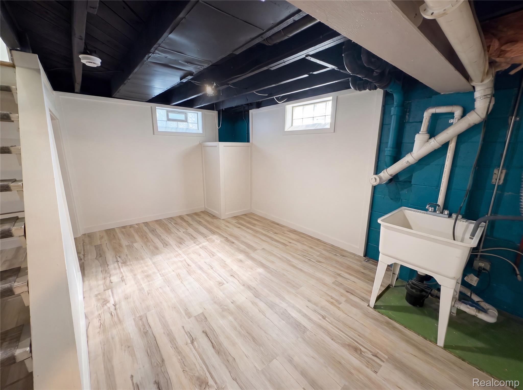 492 Algene Street Property Photo 21