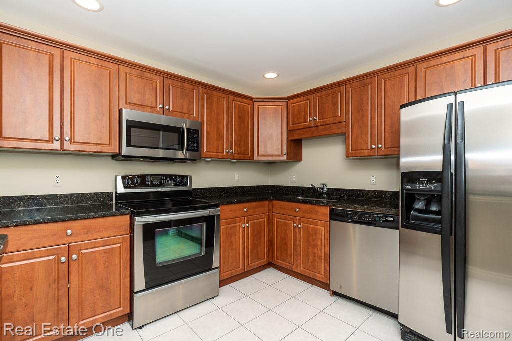 1113 N Old Woodward Avenue 38 Property Photo 13