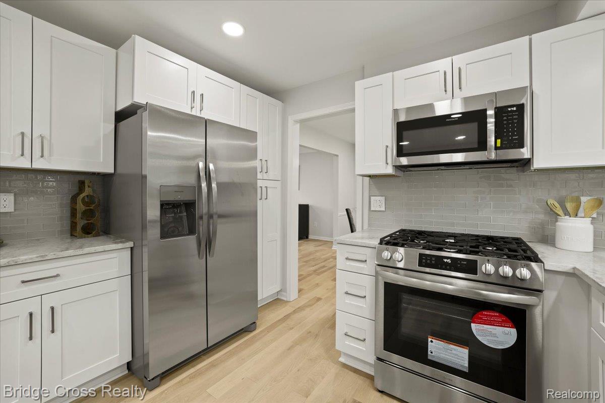 655 S Spinningwheel Lane Property Photo 16
