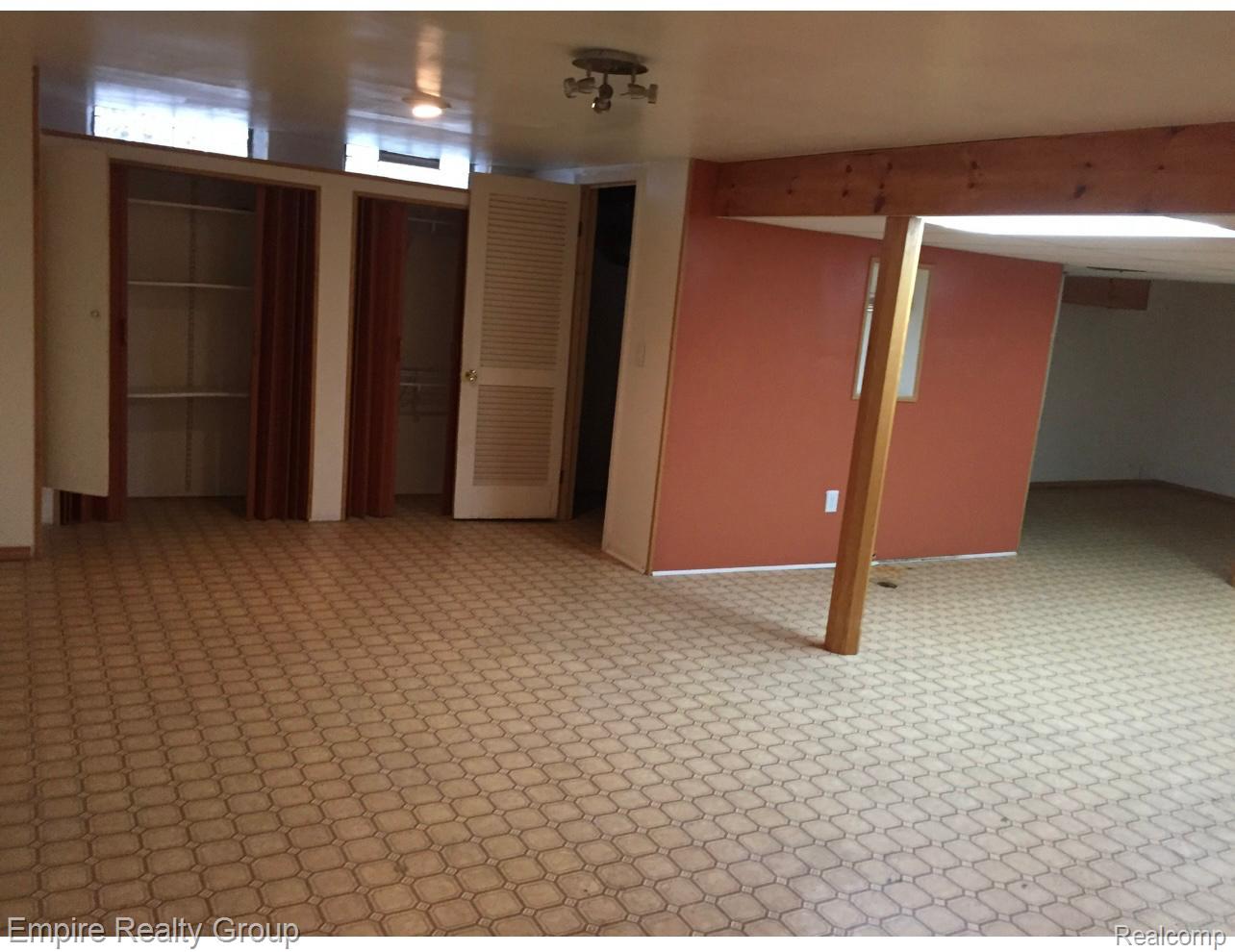 15401 Vivian Street Property Photo 21