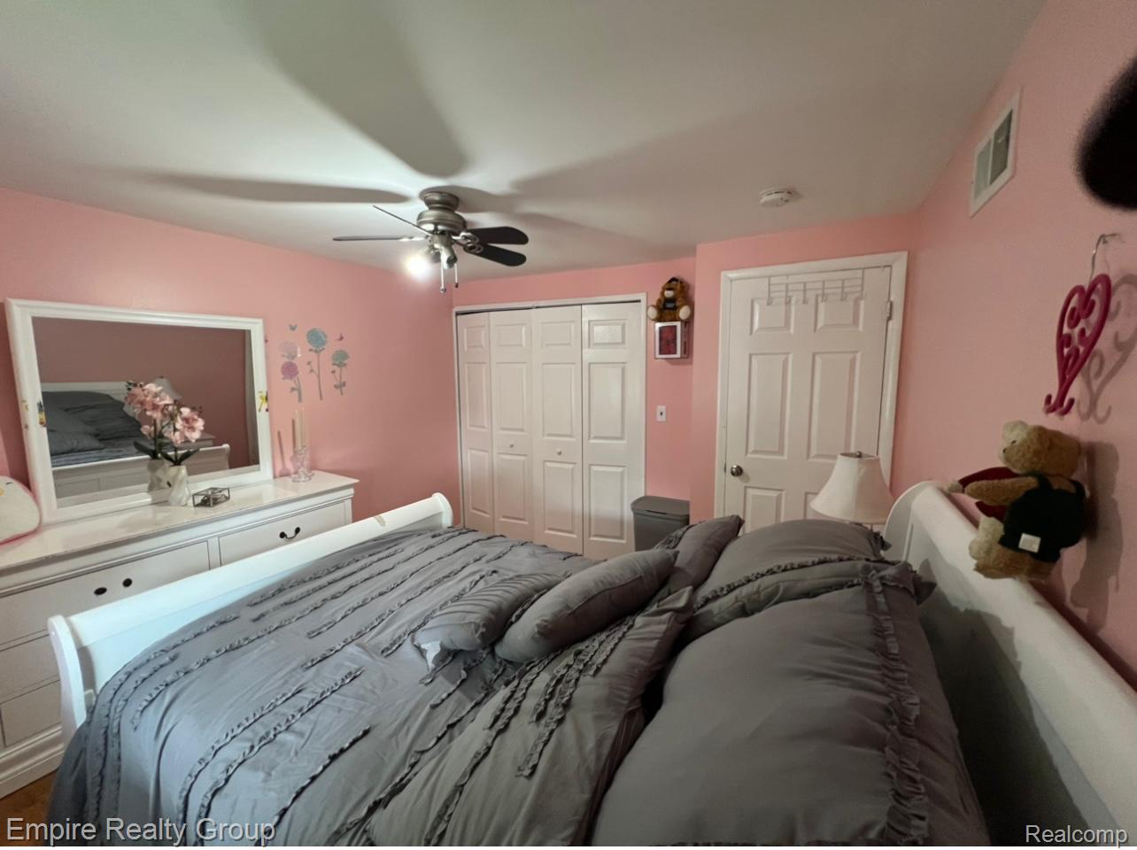 15401 Vivian Street Property Photo 24