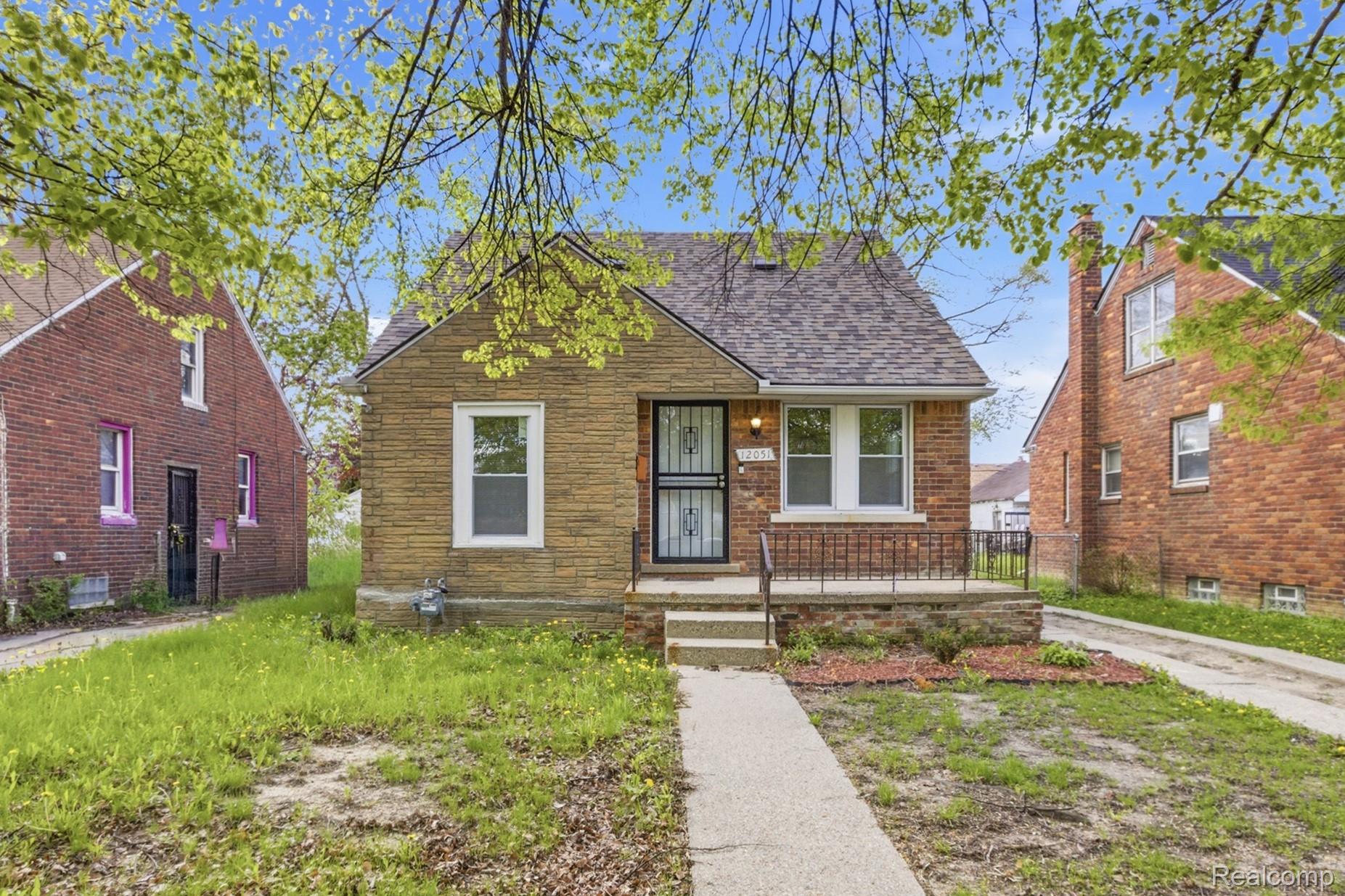 12051 Wayburn Street Property Photo 1