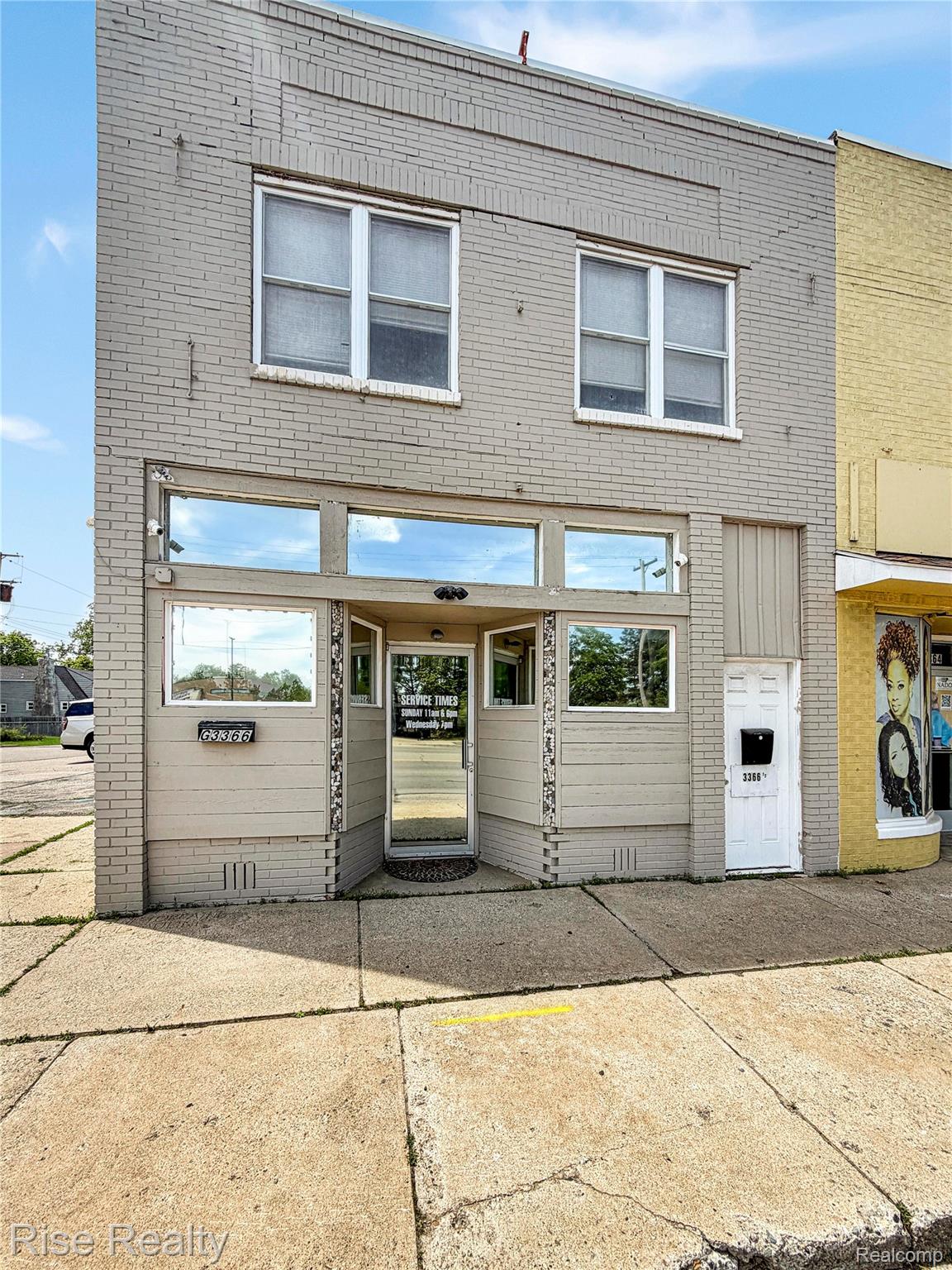 3366 S Saginaw Street Property Photo 1