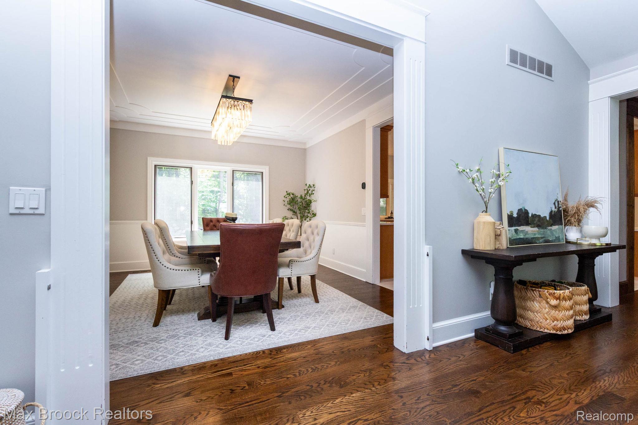 6604 College Park Drive Property Photo 19