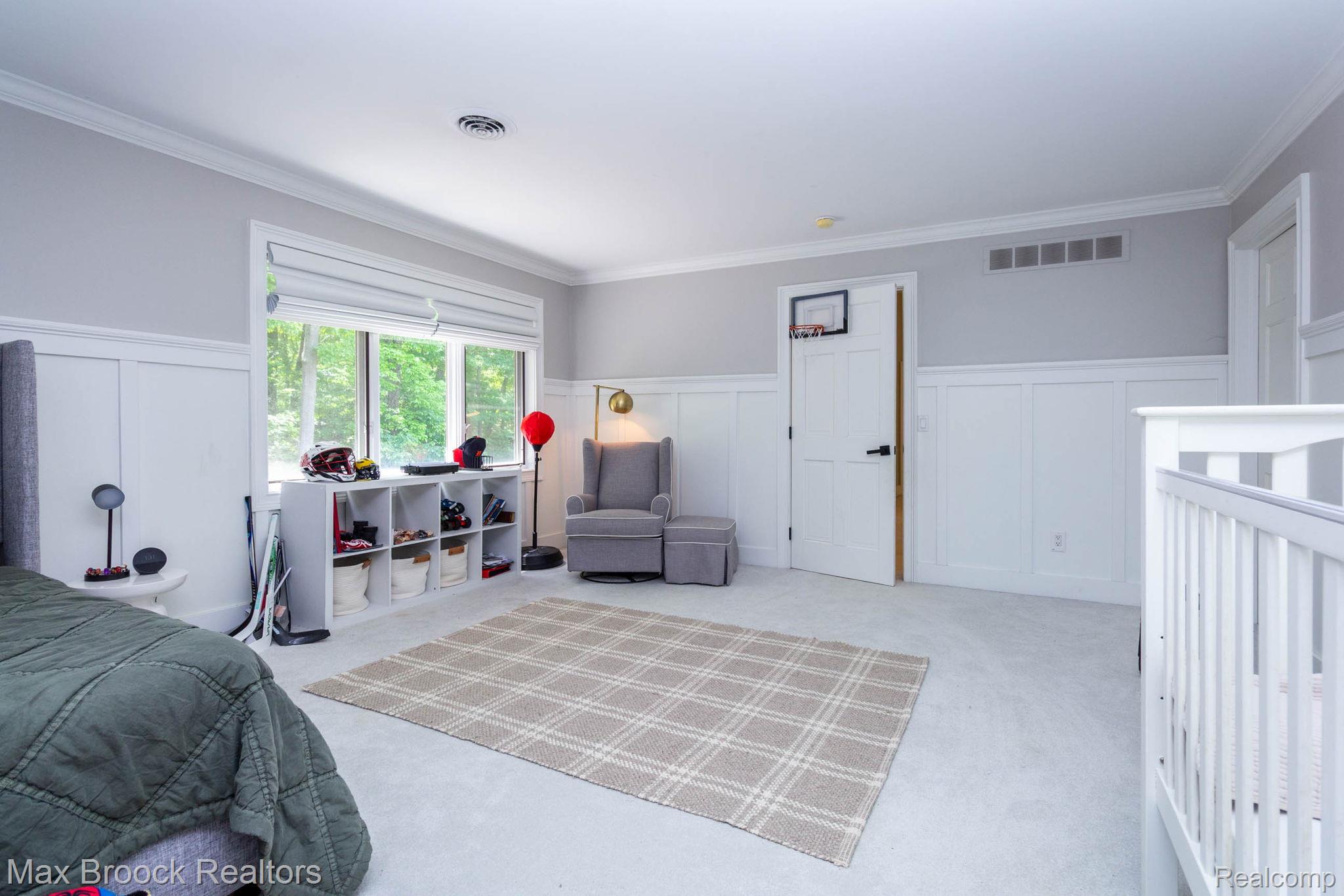 6604 College Park Drive Property Photo 41