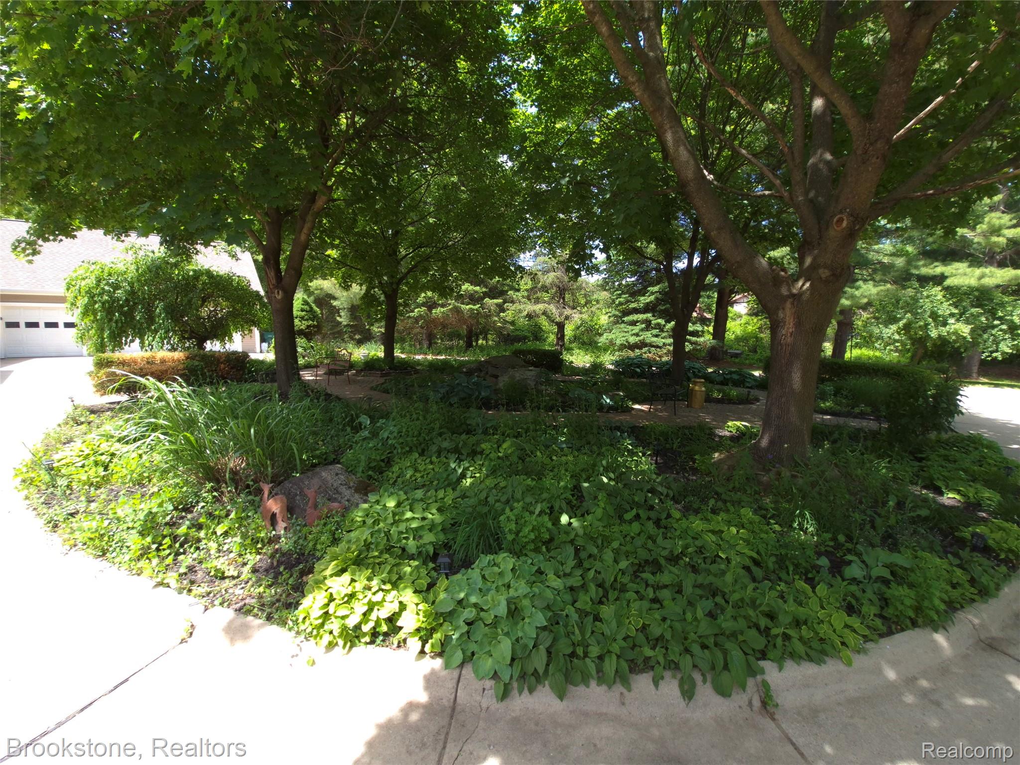 5910 Spring Valley Lane Property Photo 13
