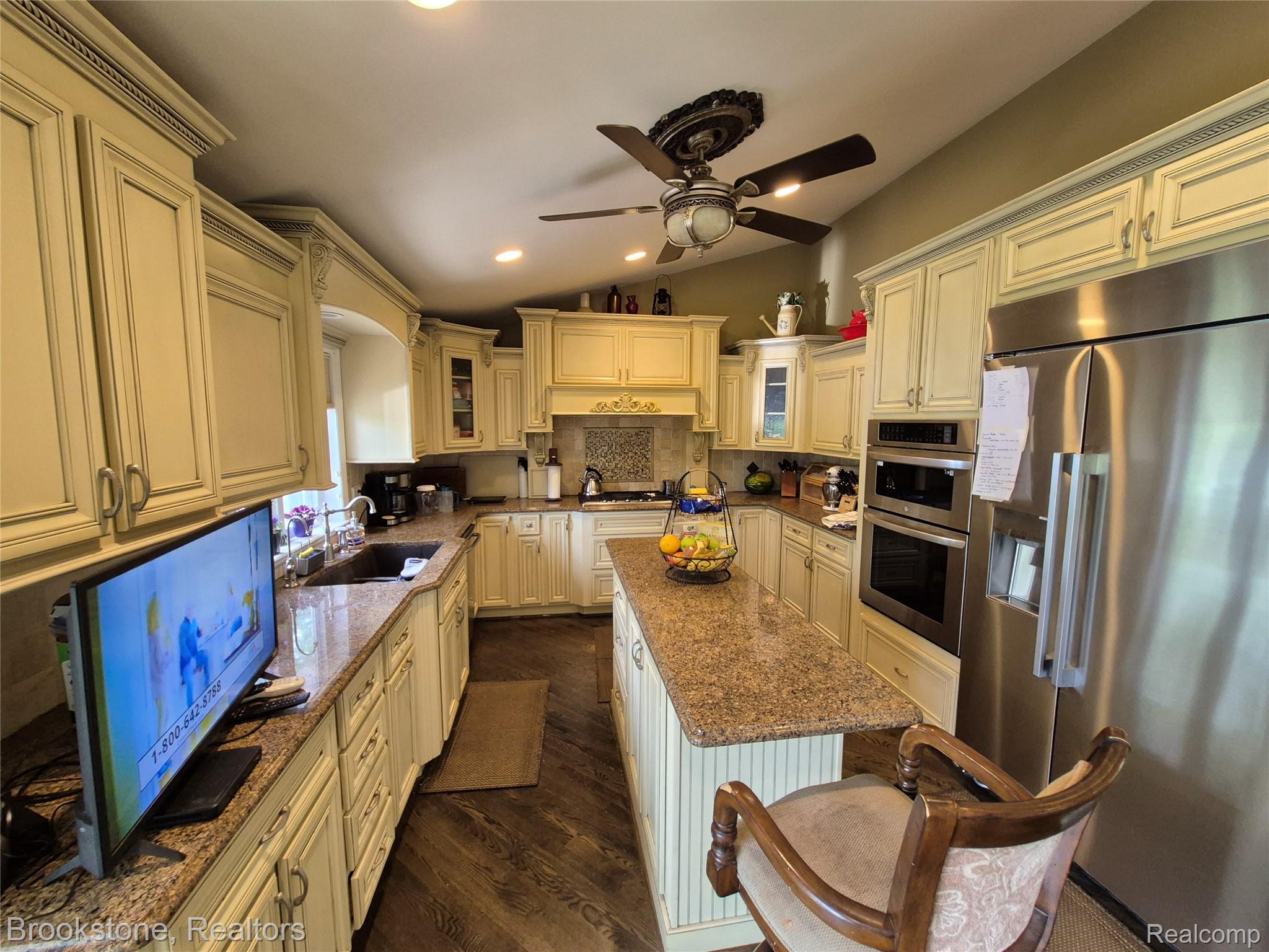 5910 Spring Valley Lane Property Photo 21