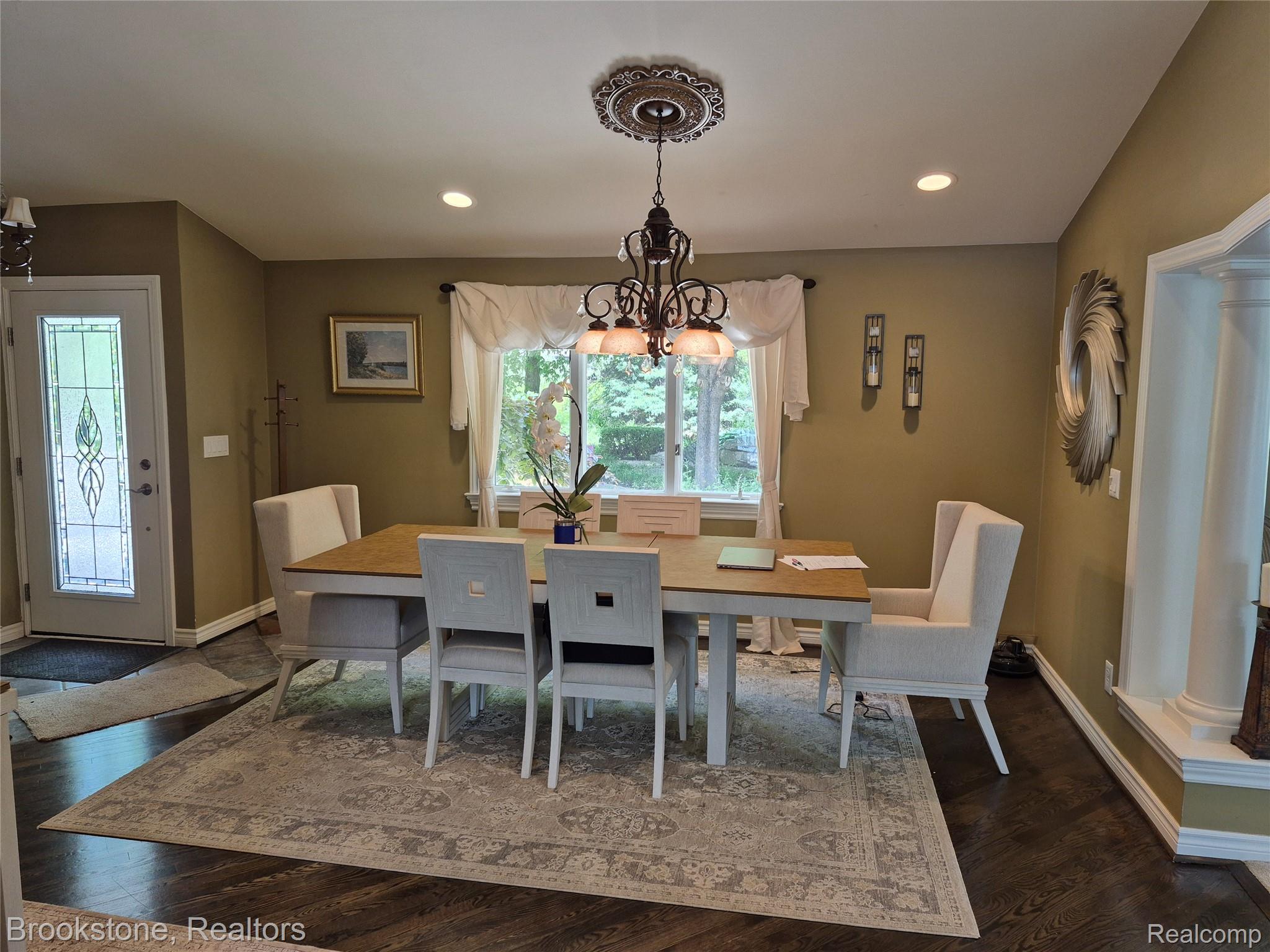 5910 Spring Valley Lane Property Photo 23
