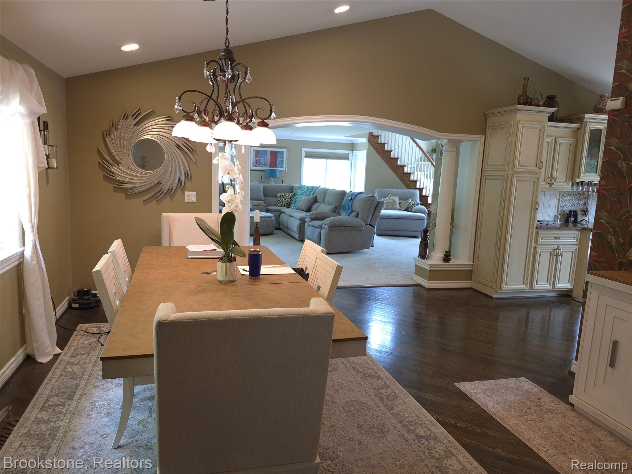 5910 Spring Valley Lane Property Photo 32