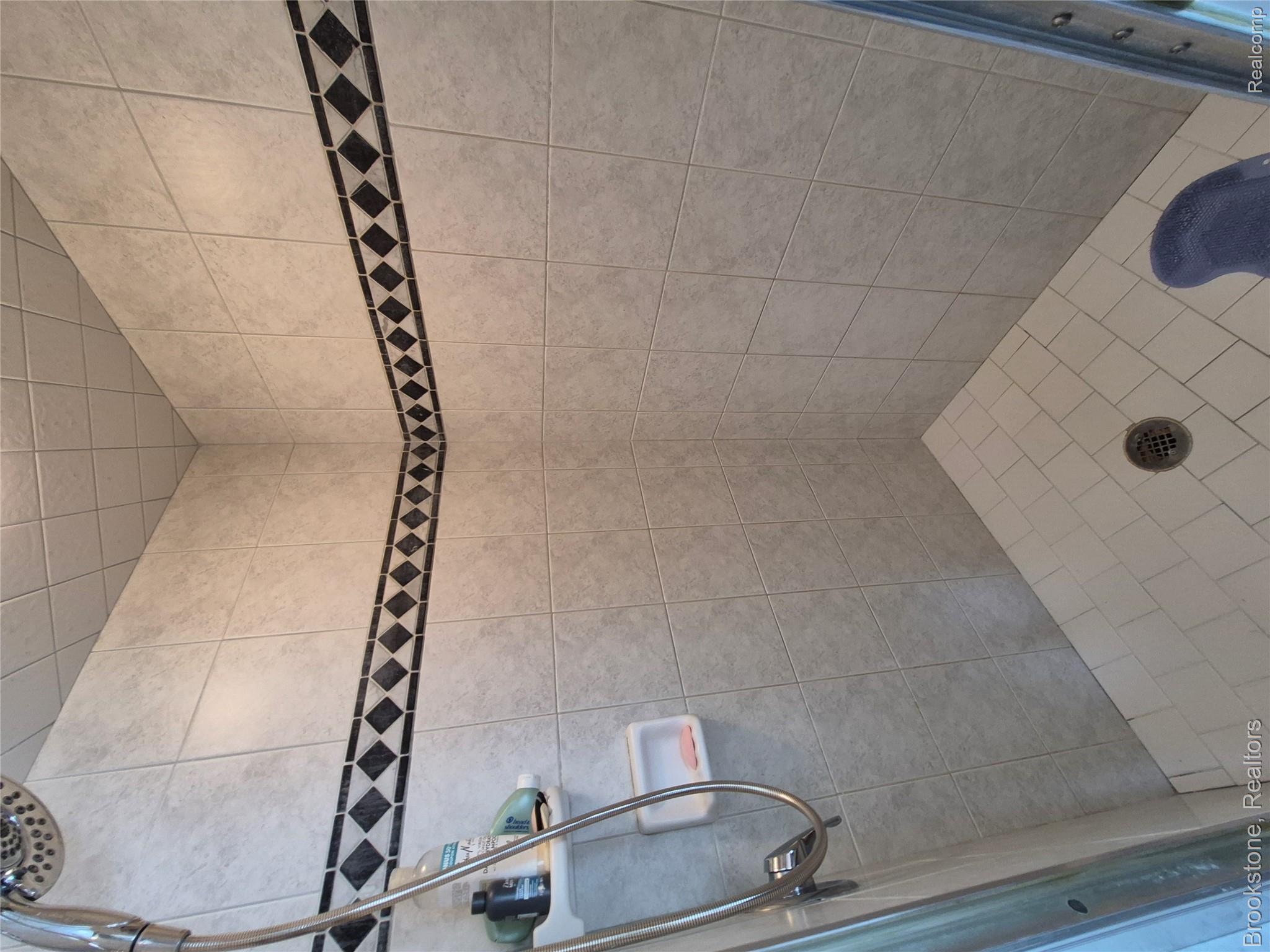 5910 Spring Valley Lane Property Photo 37