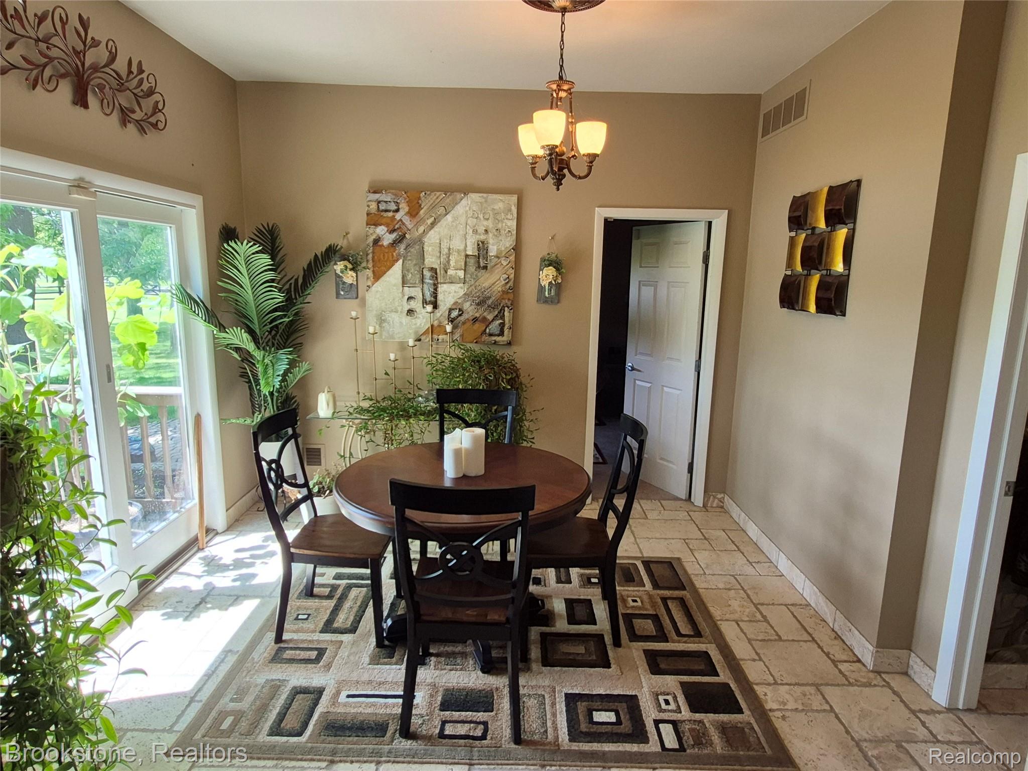 5910 Spring Valley Lane Property Photo 63