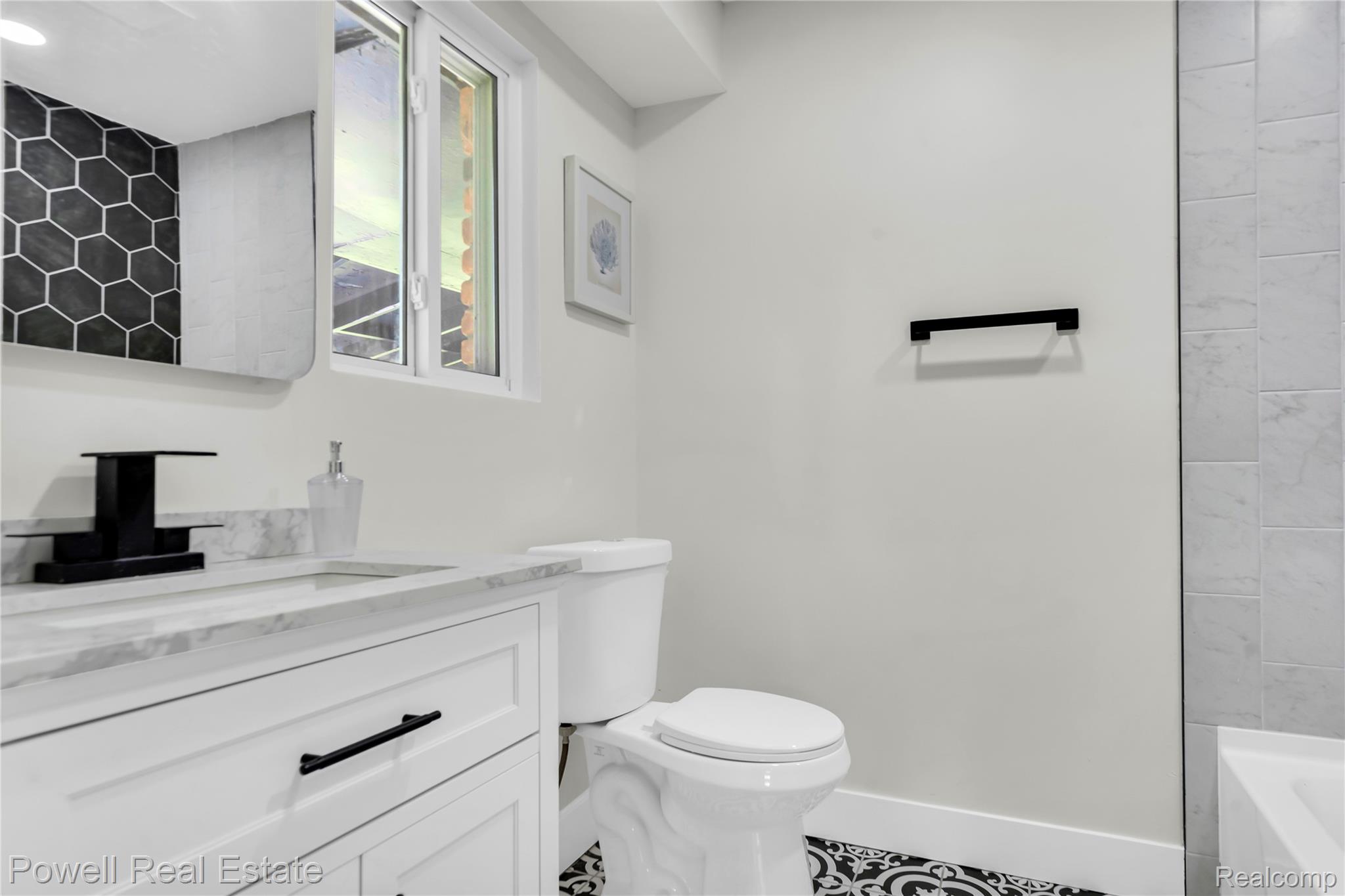 24139 Philip Drive Property Photo 19
