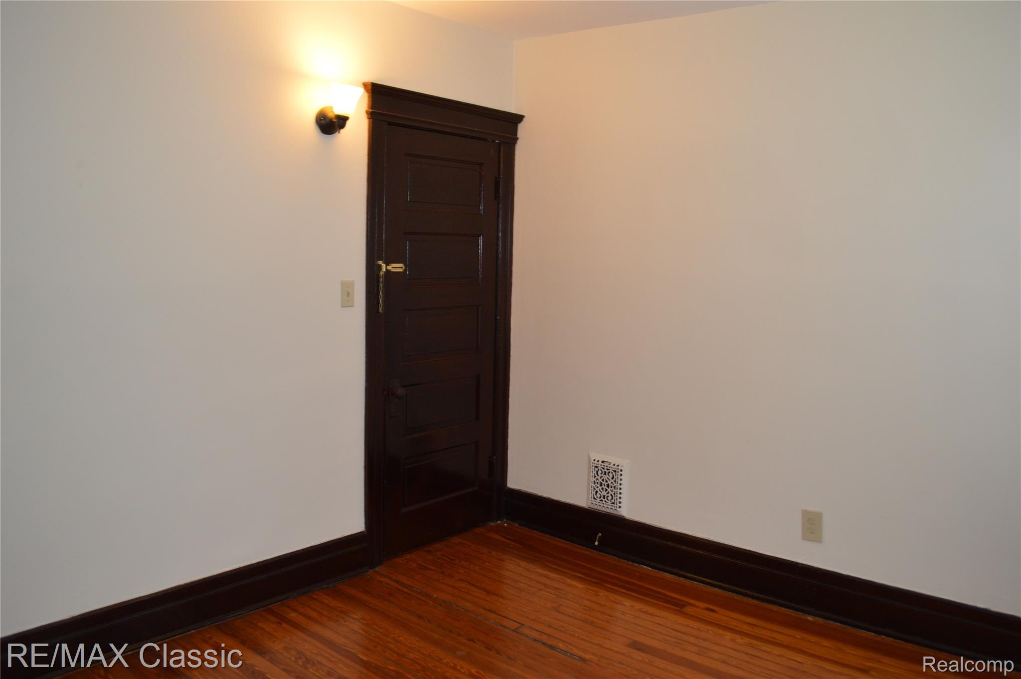 1547 Merrick Street Property Photo 14