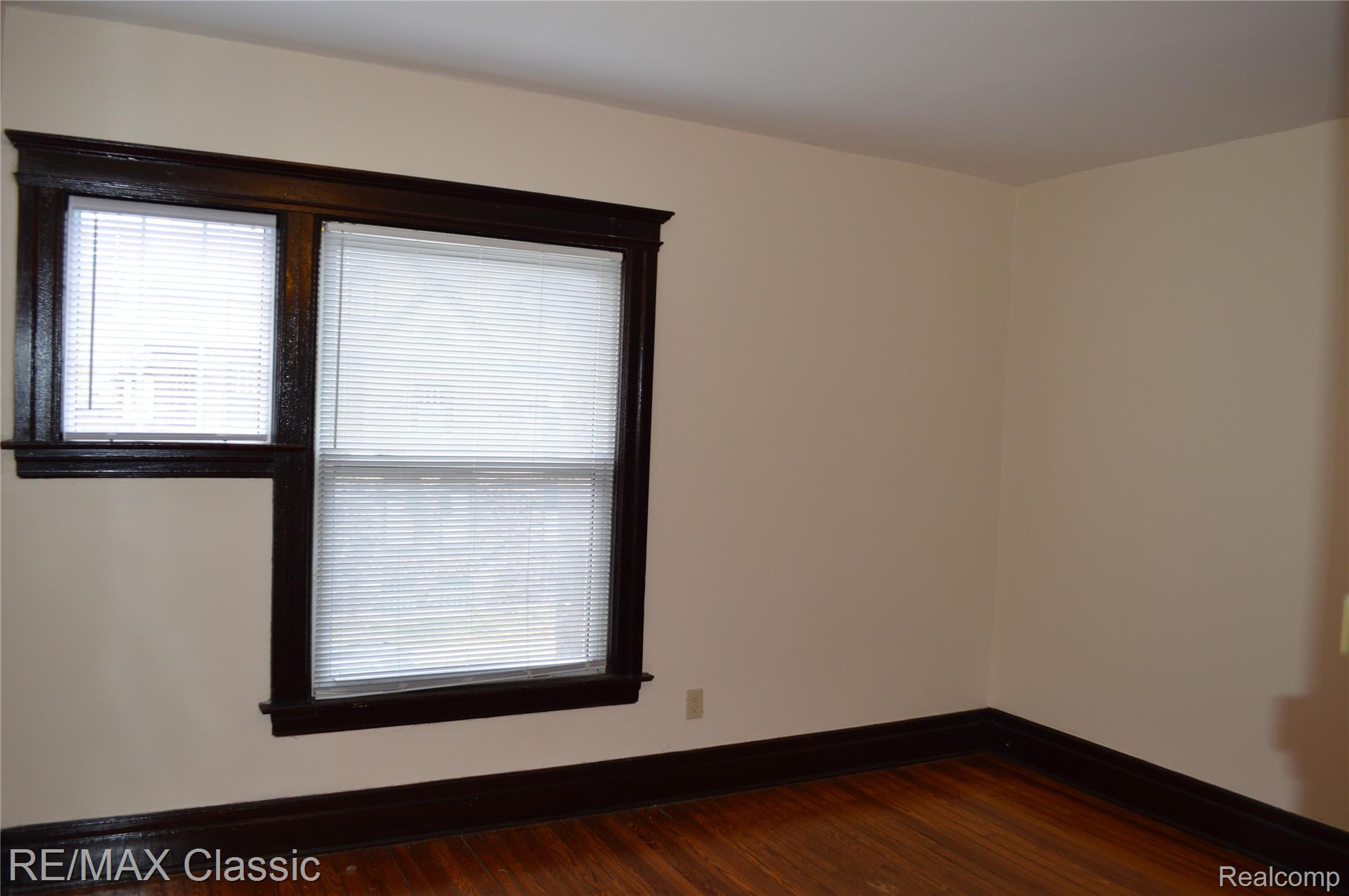 1547 Merrick Street Property Photo 15