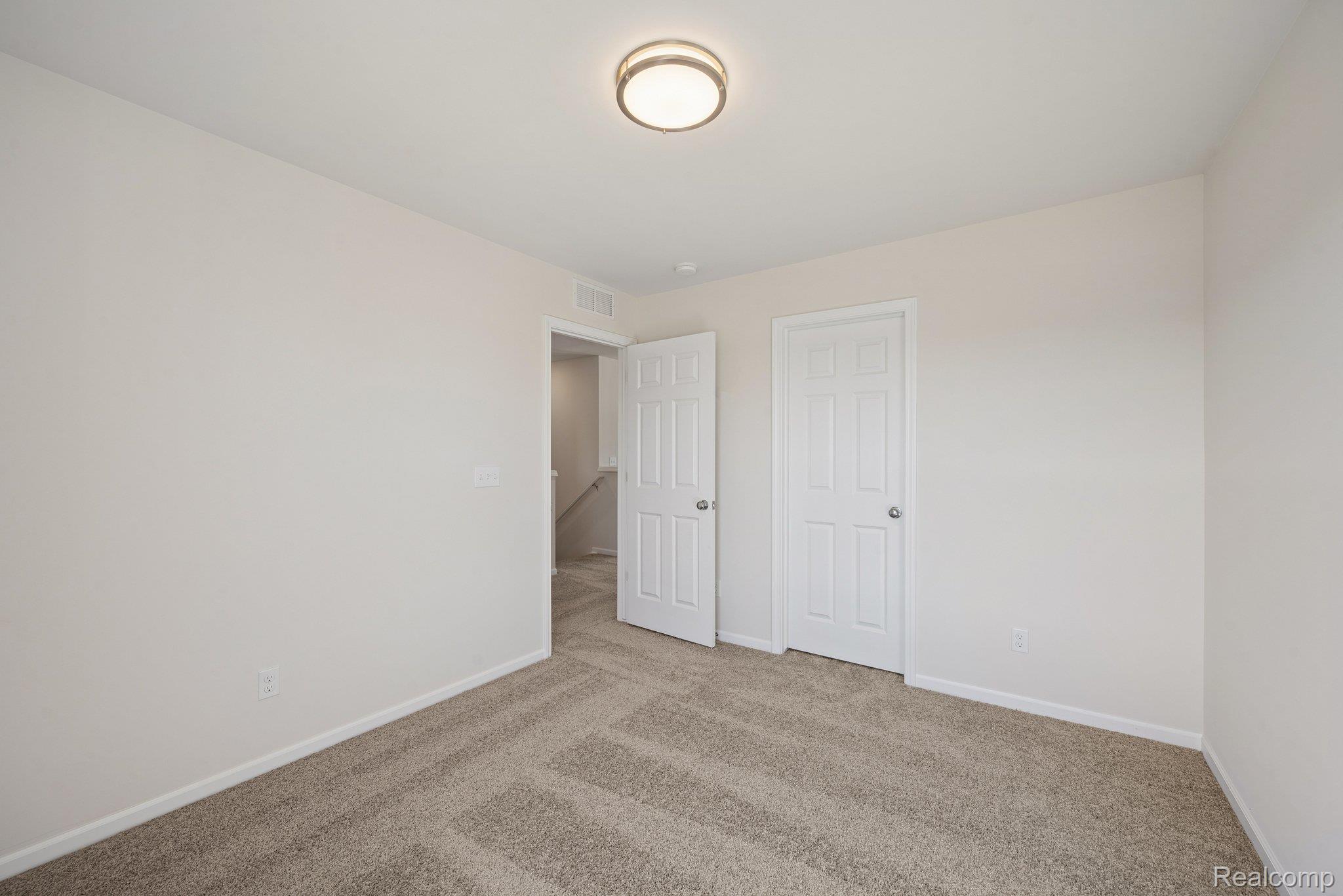 412 Hidden River W Property Photo 26