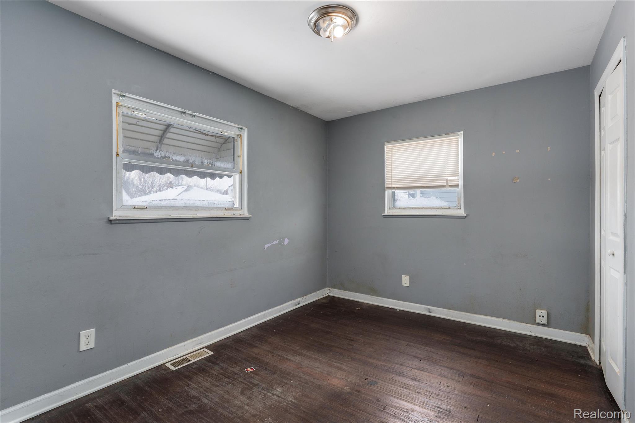 13335 Charlotte Avenue Property Photo 7