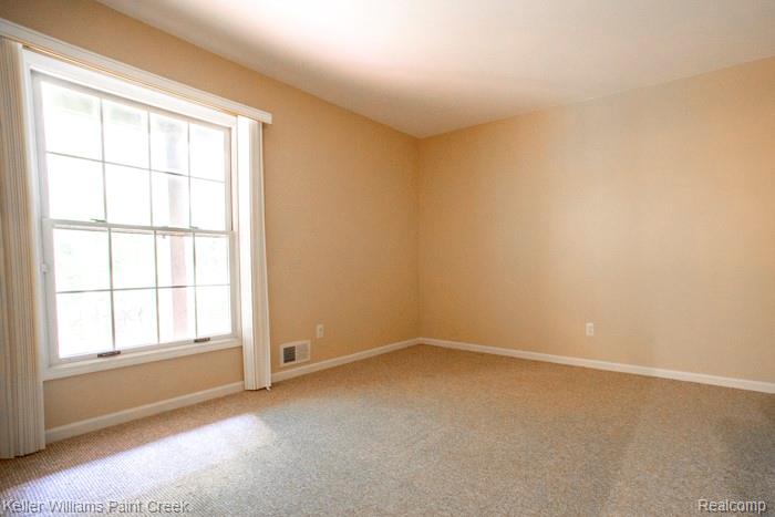 1447 Oakstone Drive Property Photo 9