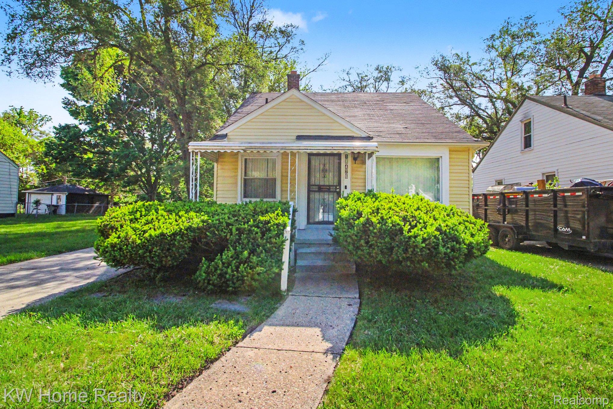 18426 Winthrop Street Property Photo 1