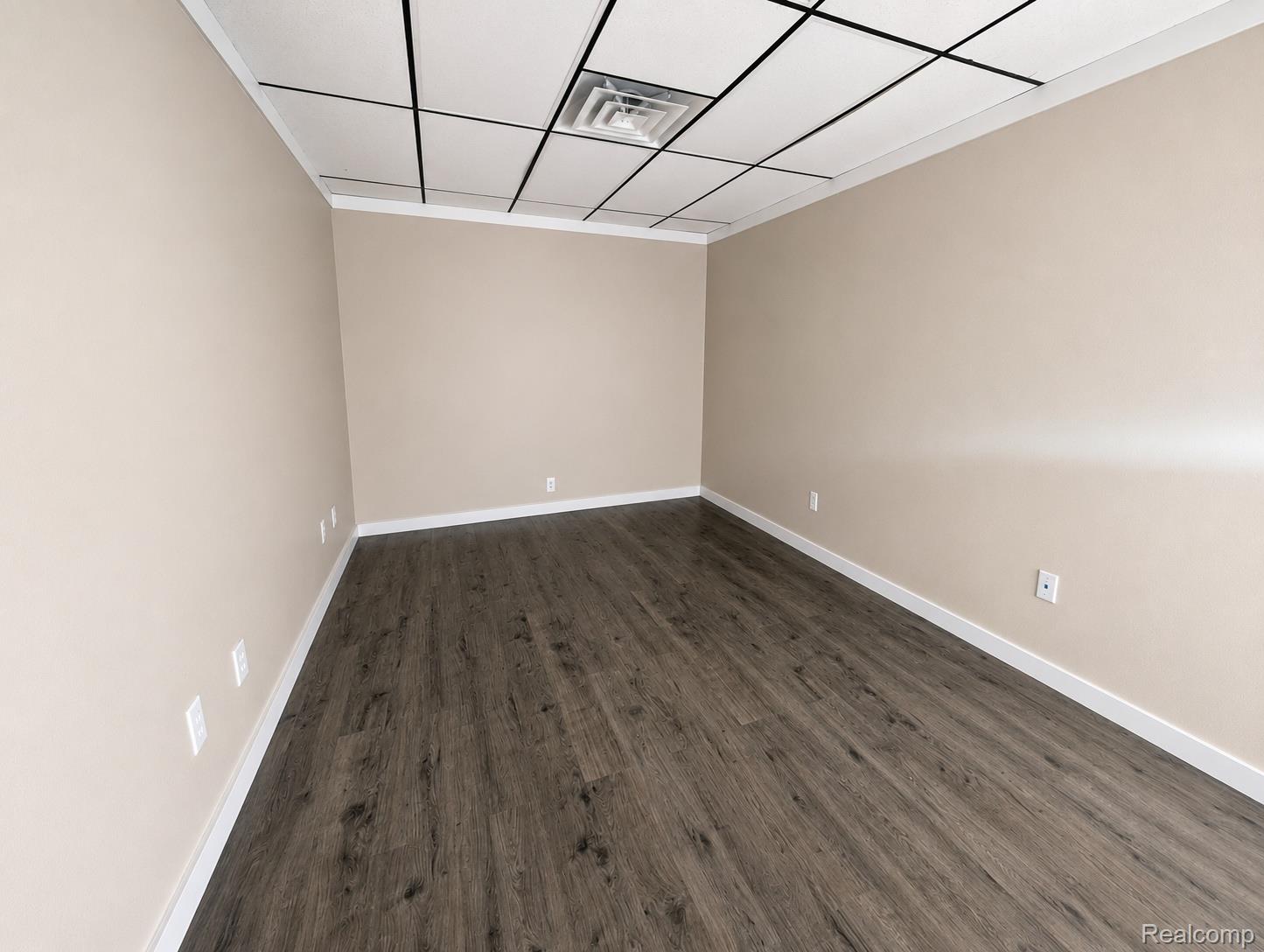 6716 Park Avenue Property Photo 5