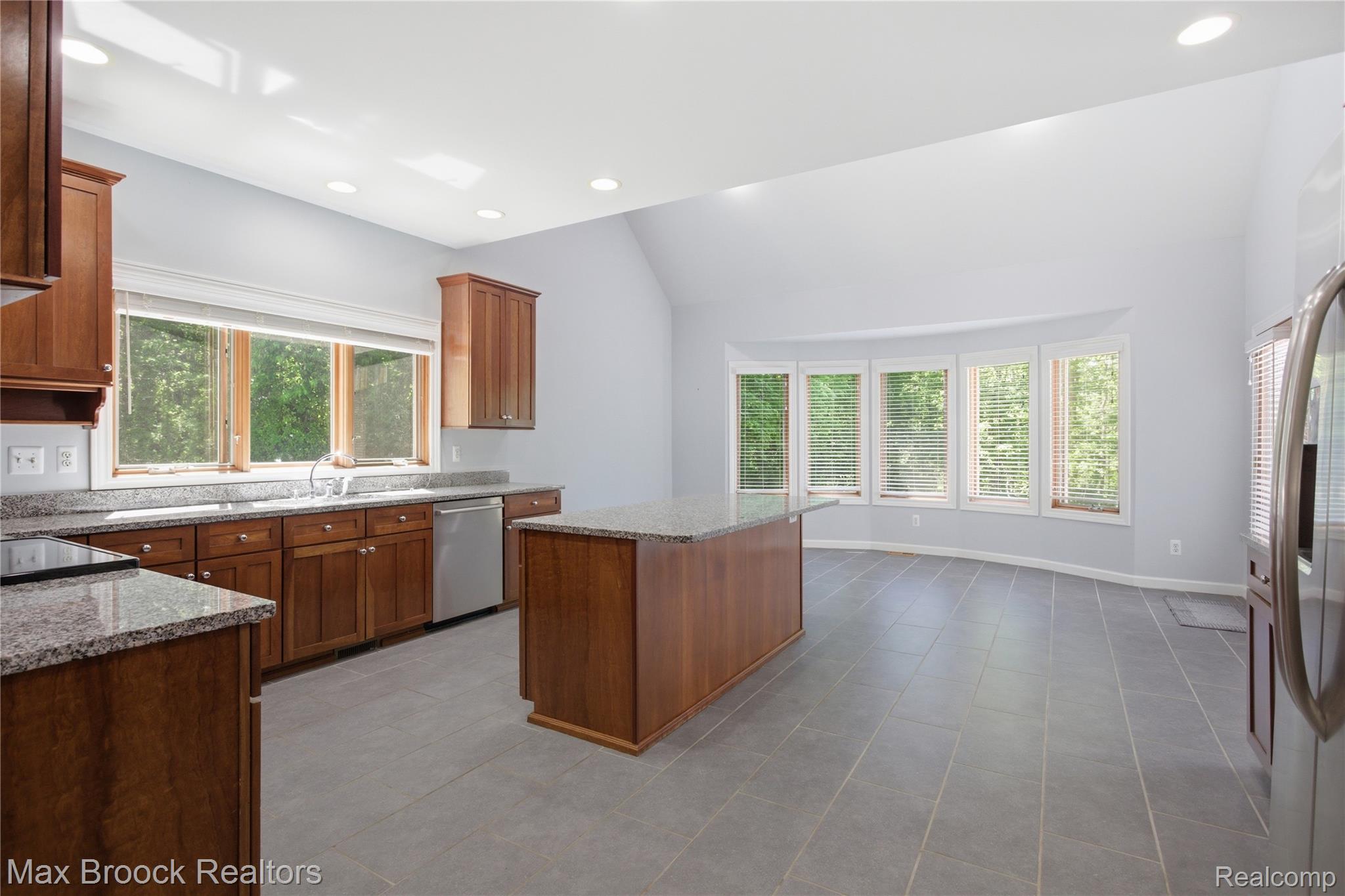 11910 Scott Road Property Photo 16