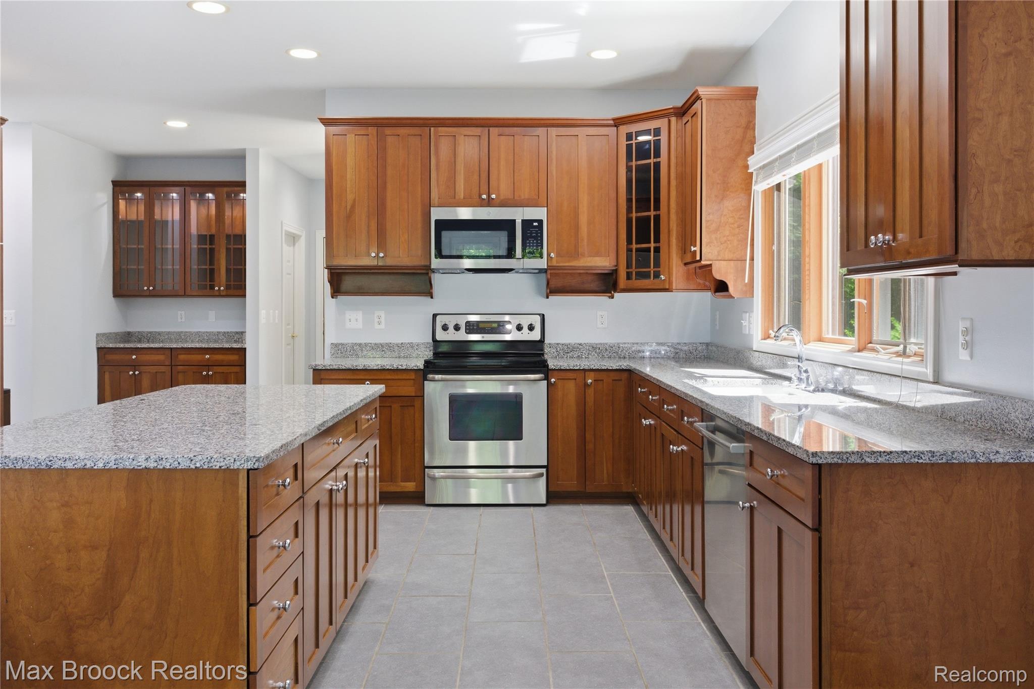 11910 Scott Road Property Photo 19