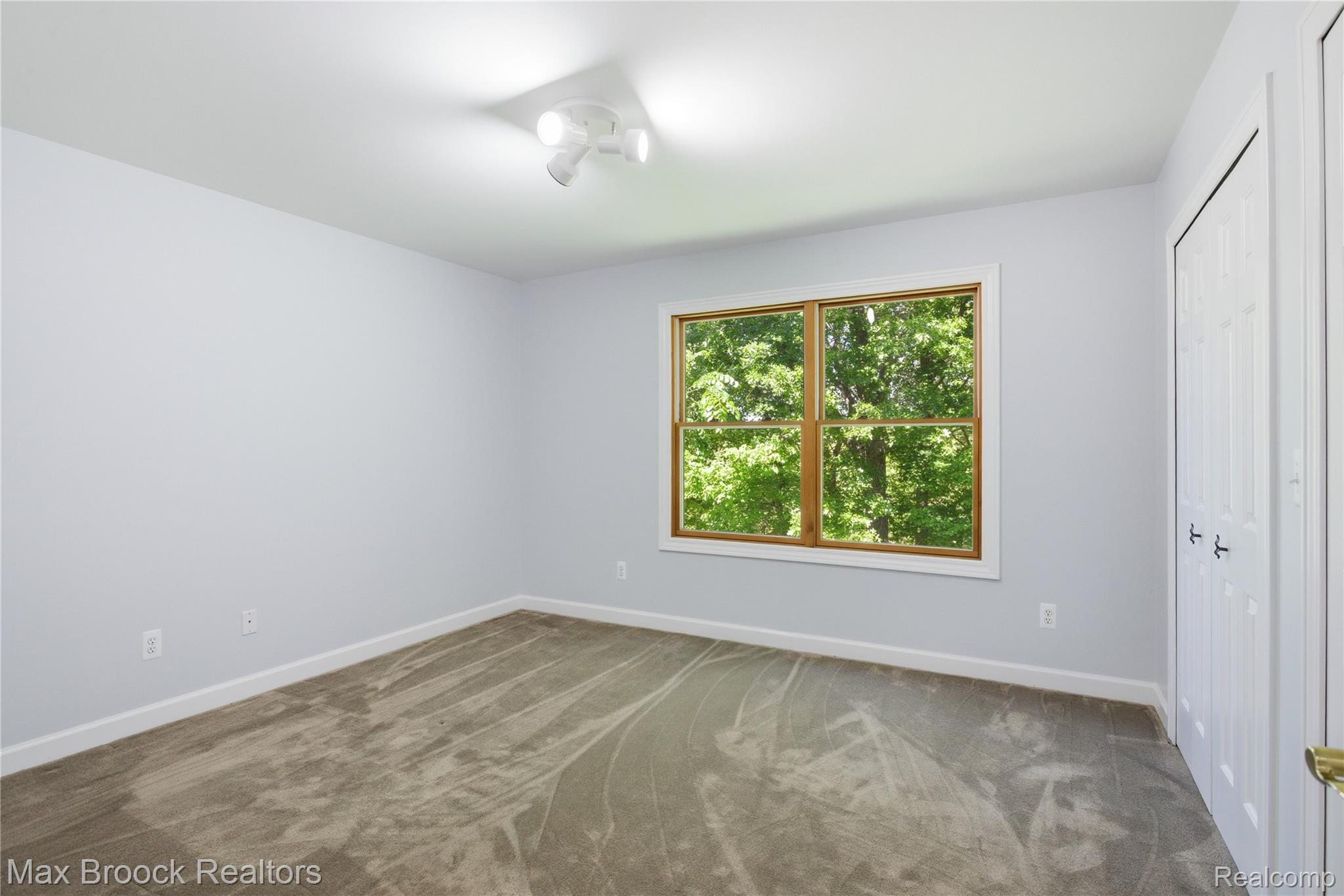 11910 Scott Road Property Photo 36