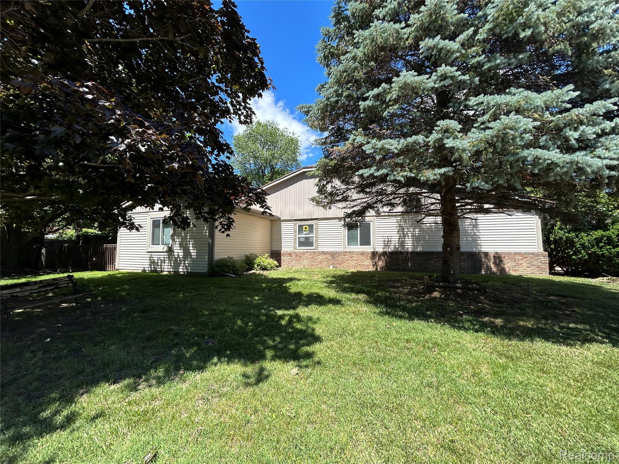 2150 Phillips Avenue Property Photo 1