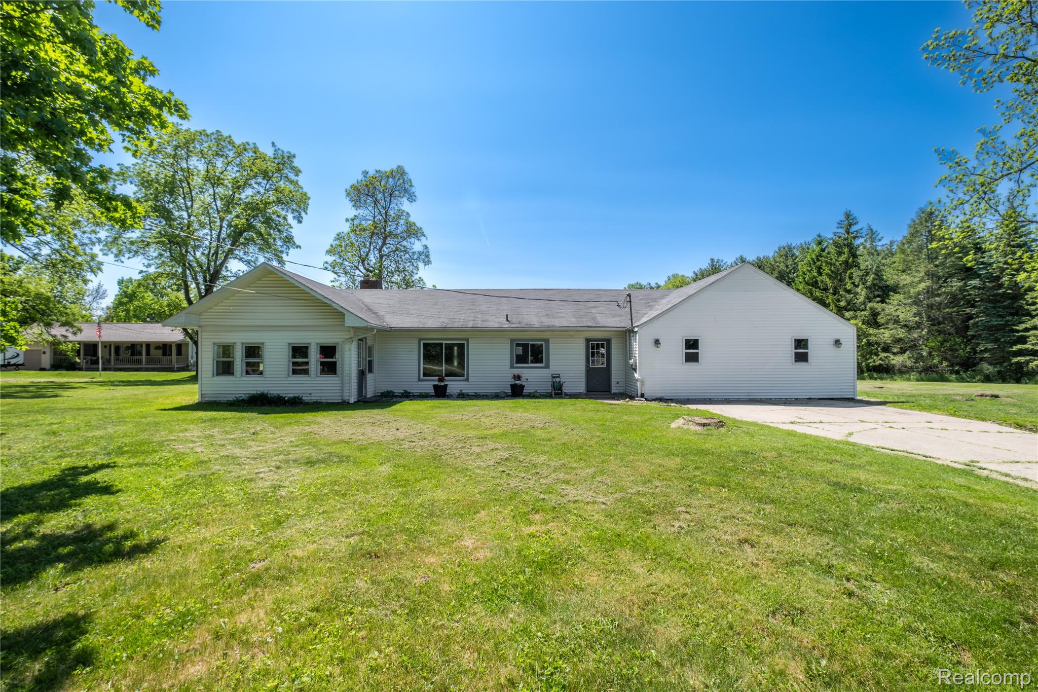 12238 Jennings Road Property Photo 1
