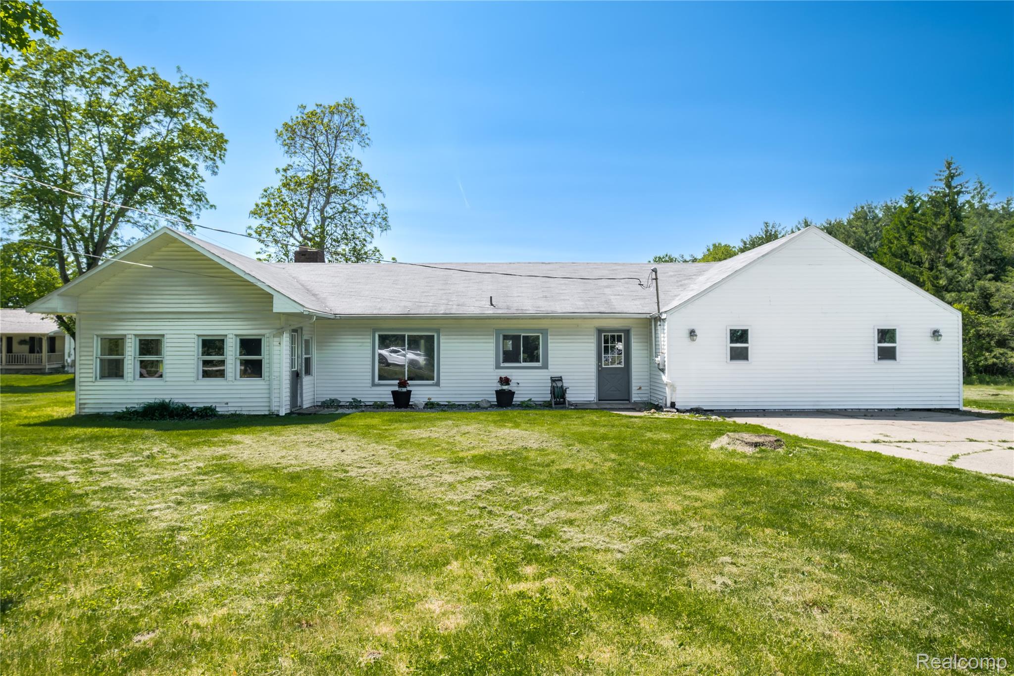 12238 Jennings Road Property Photo 2