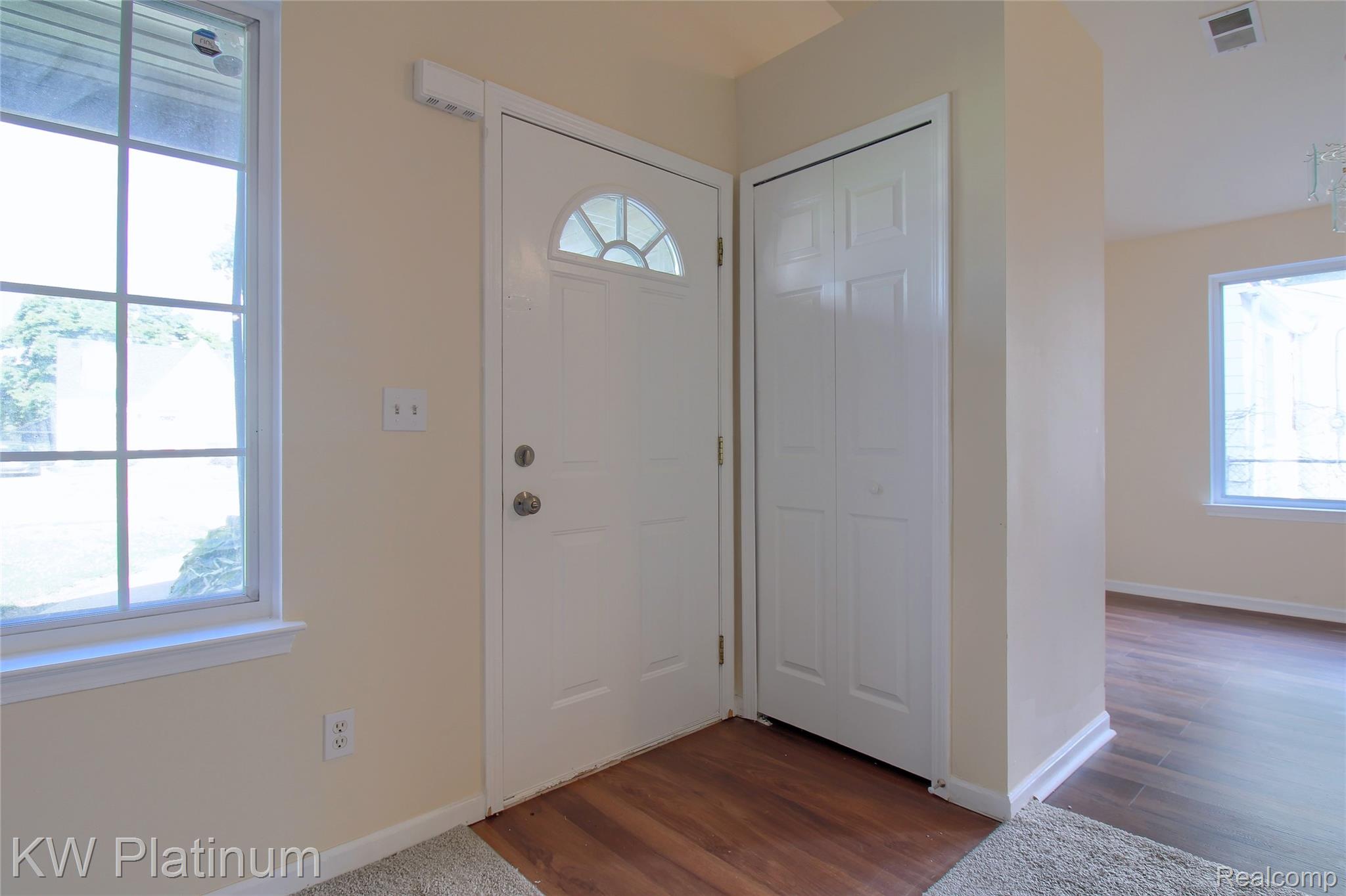 4452 Croissant Street Property Photo 3