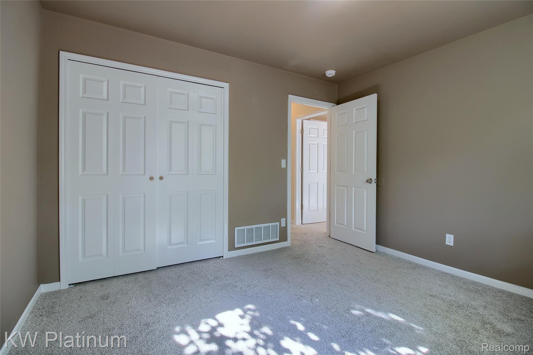 4452 Croissant Street Property Photo 19