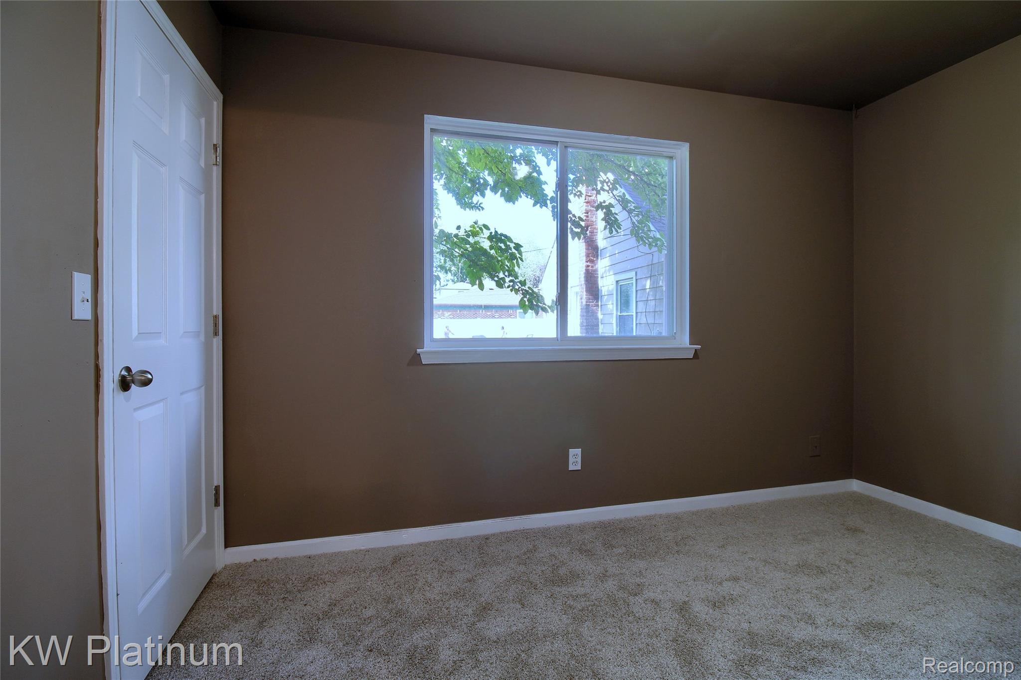 4452 Croissant Street Property Photo 20