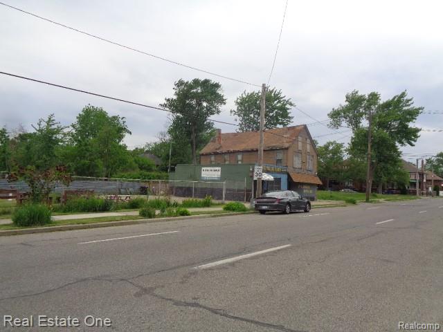 8415 Brush Street Property Photo 7