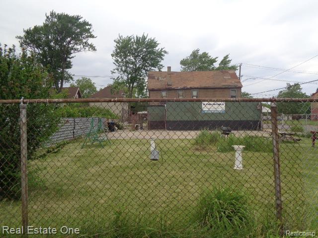 8415 Brush Street Property Photo 10